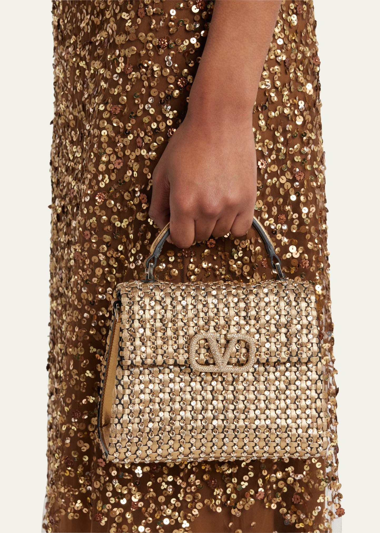 【レア】定価28万【新品タグ付き】VALENTINO GARAVANI ベスト Valentino Garavani VSLING Mini Crystal Metallic Woven Top-Handle