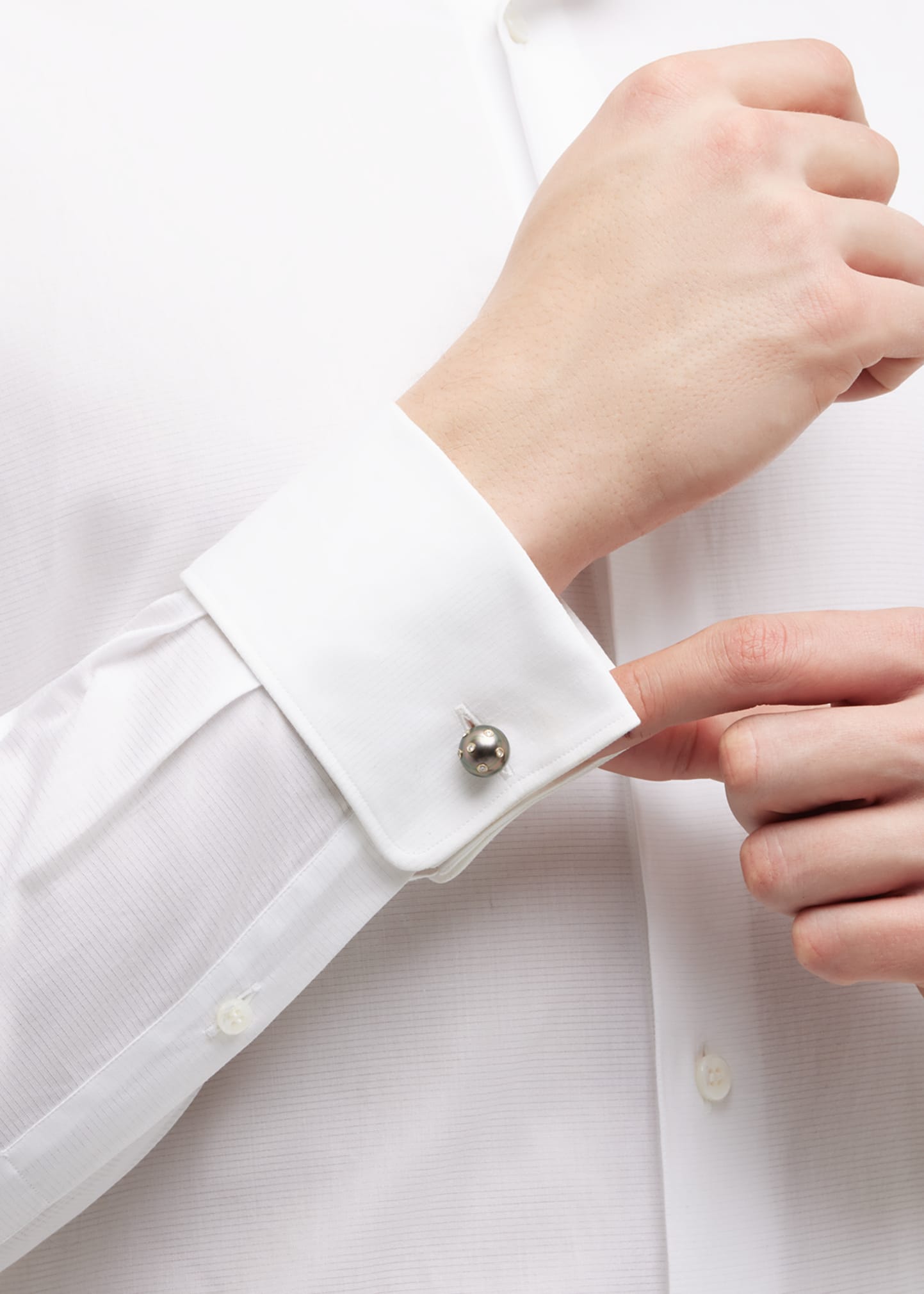 Jan Leslie Men's Grey Pearl Scattered Diamond Cufflinks - Bergdorf