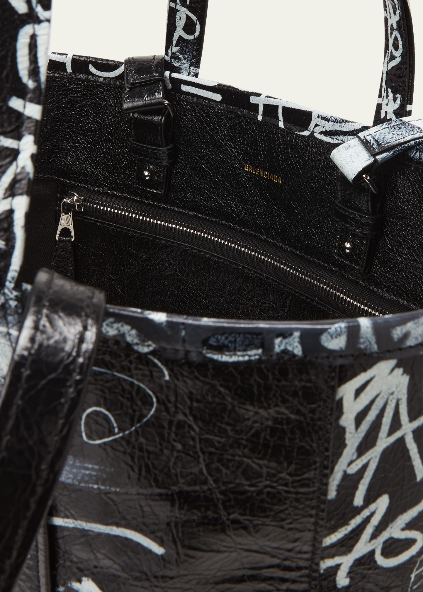 【関税&送料込】Balenciaga Printed Leather Small Barbes Shop Medium-6714041VGAN1090_F.jpg?v=3