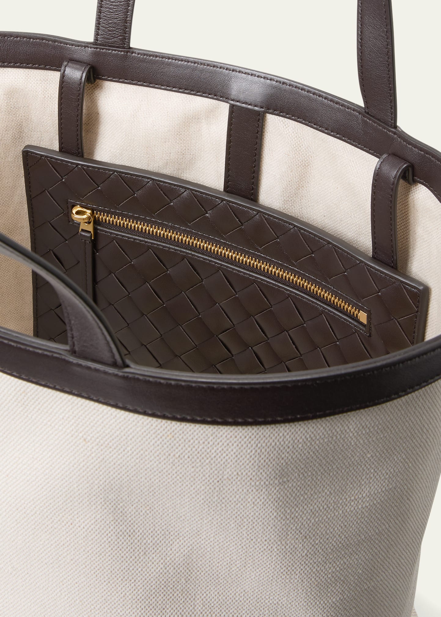 VIP価格.BOTTEGA VENETA POUCH FLIP FLAP SMALL PRISM 関送込 Bottega Veneta Flip Flap Small Prism Canvas & Leather Pouch