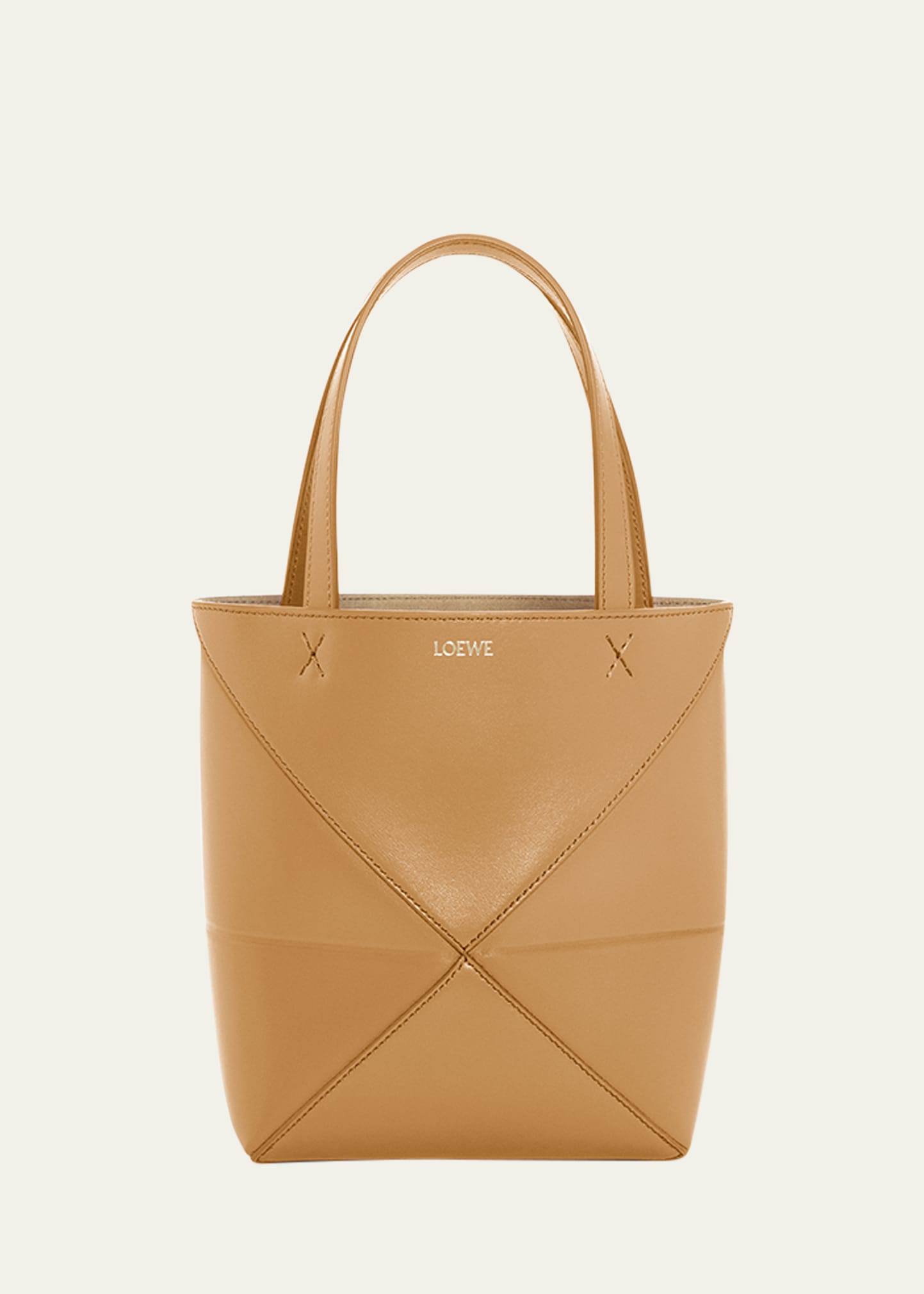 トートバッグ LOEWE mini Puzzle Fold tote in smooth leather Loewe Puzzle Fold Mini Tote Bag in Shiny Leather | Neiman Marcus