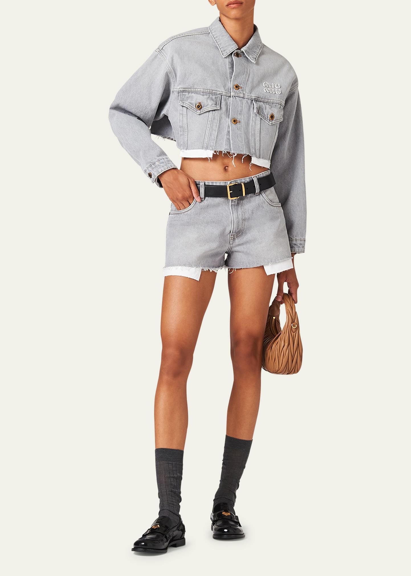 miumiu2023/24イ・ユミ着 ロゴ刺繍 クロップド丈 デニム ジャケット Miu Miu Logo-Embroidered Crop Denim Jacket - Bergdorf Goodman