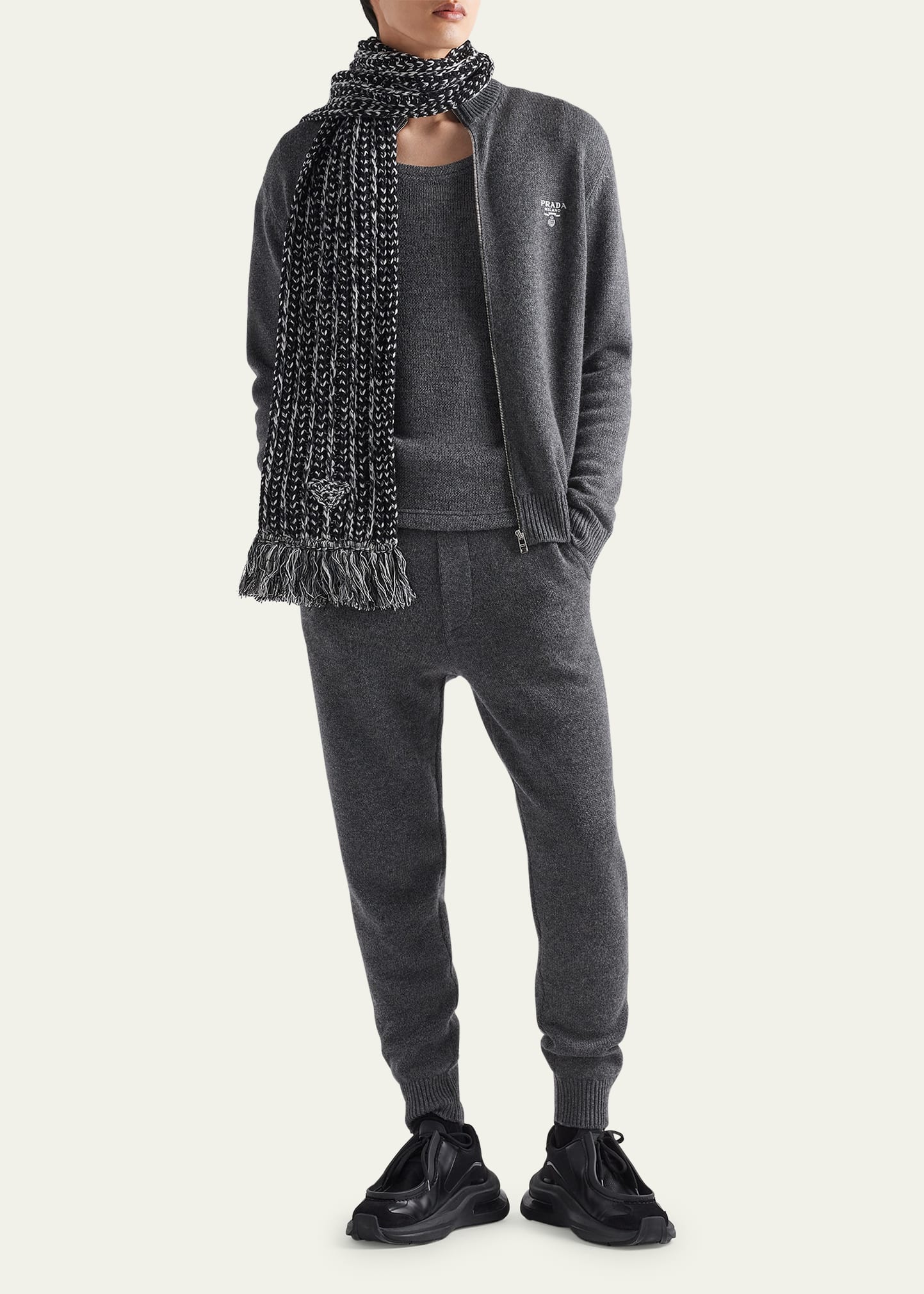 【アイスベア】Prada Full Zip knit Sweater アイスベア様 専用】Prada Full Zip knit Sweater - メルカリ