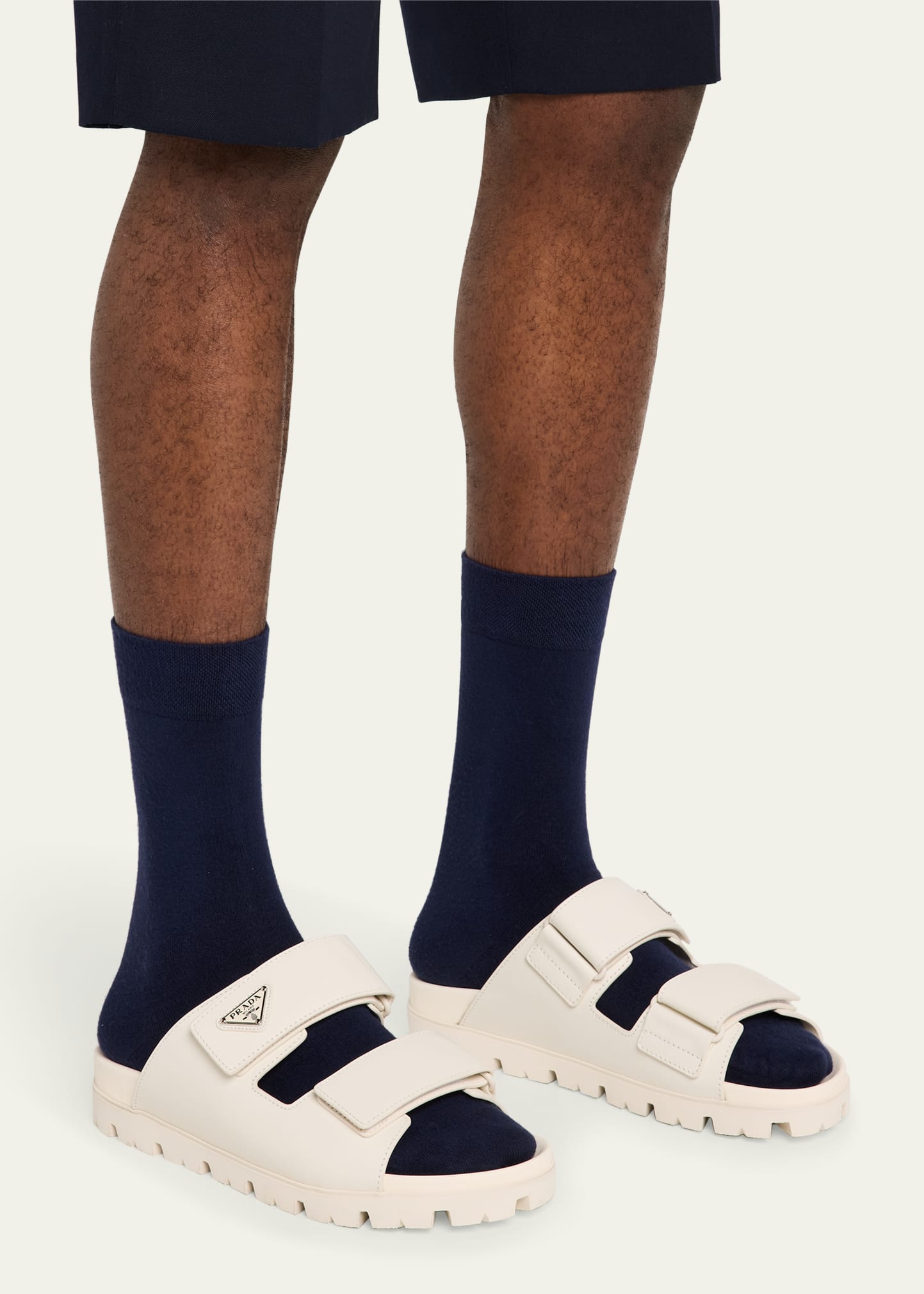 【PRADA】FUSSBET サンダル Prada Fussbett Raffia Dual Buckle Slide Sandals | Neiman Marcus