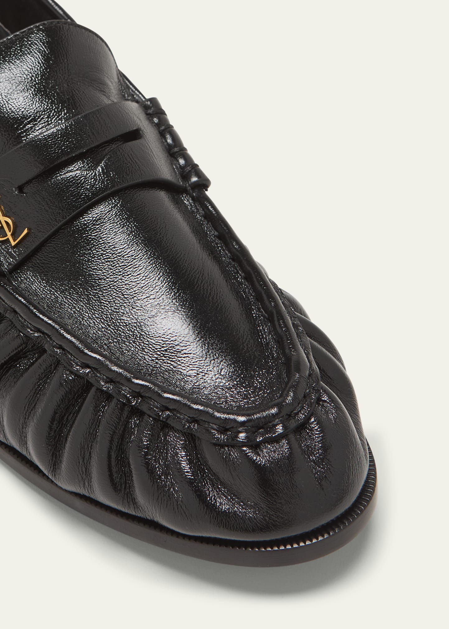 【関税&送料込】Saint Laurent Cassandre Mocassins Saint Laurent Men's Le Loafer 15 Cassandre Moccasin Penny