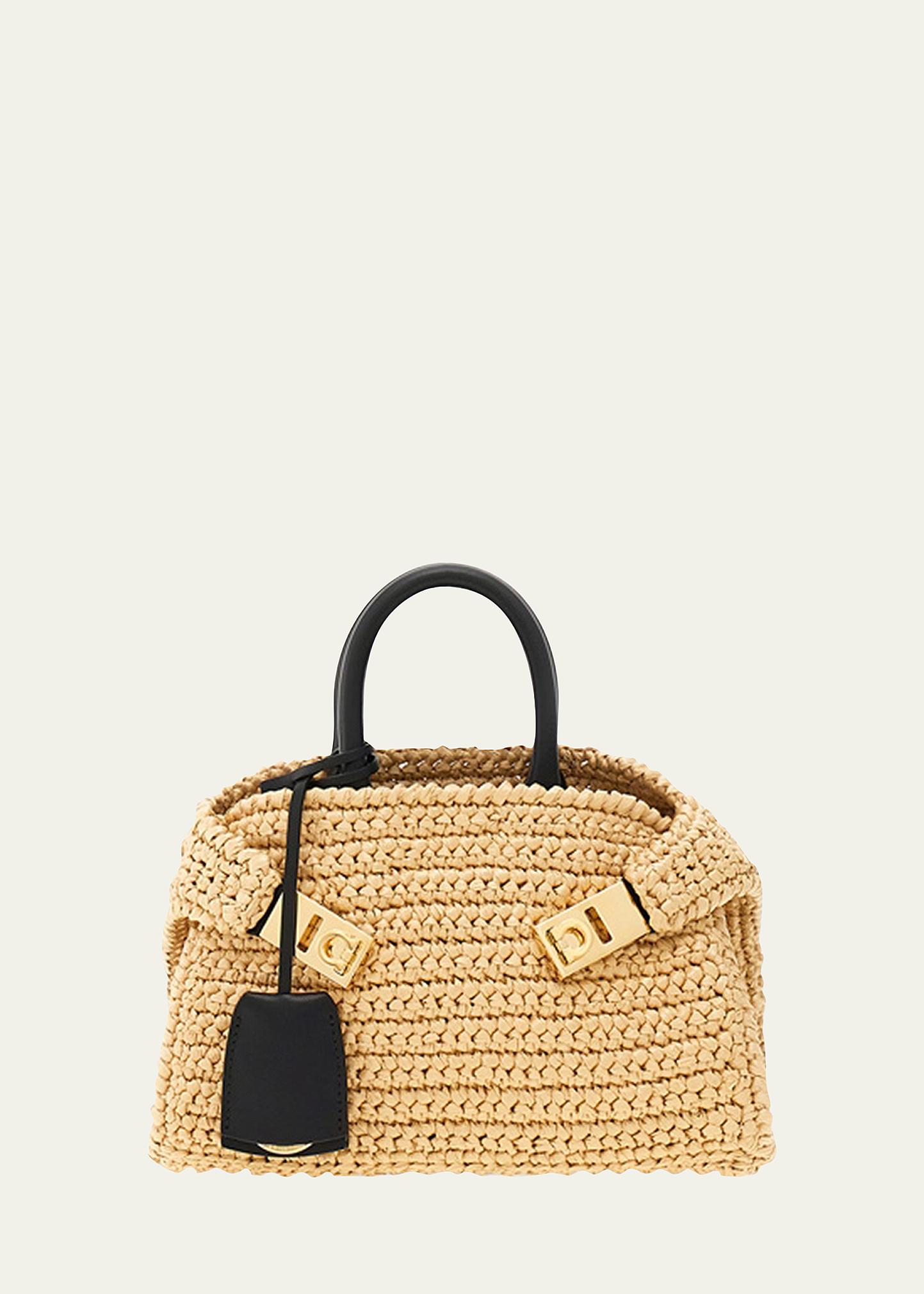 tetu0722さま専用になります〜Ferragamo ケーブル編み tetu0722さま専用になります〜Ferragamo ケーブル編み tetu0722さま