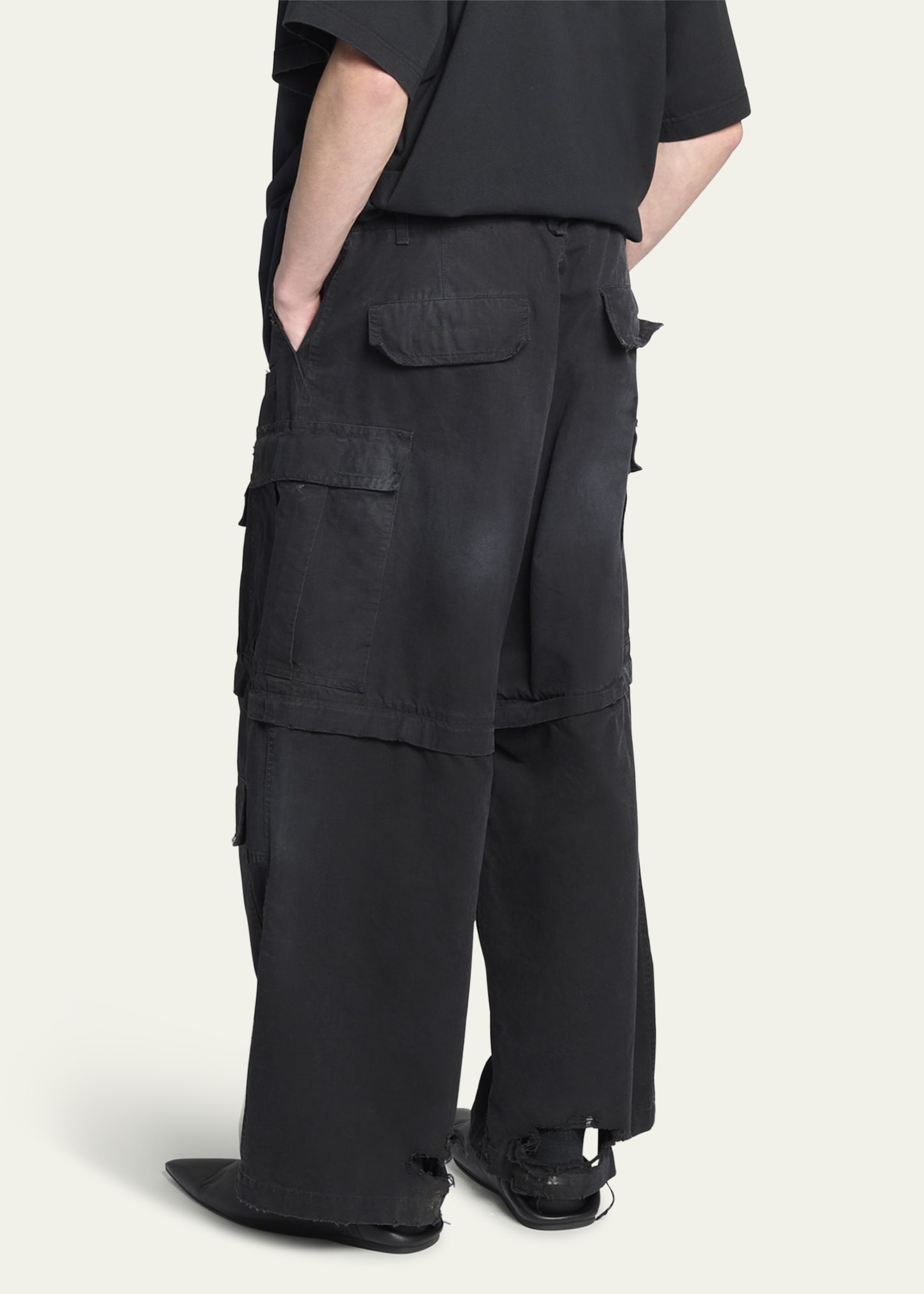 服/ファッション Balenciaga Wide Leg Cargo Pants Cotton cargo pants in black - Balenciaga | Mytheresa