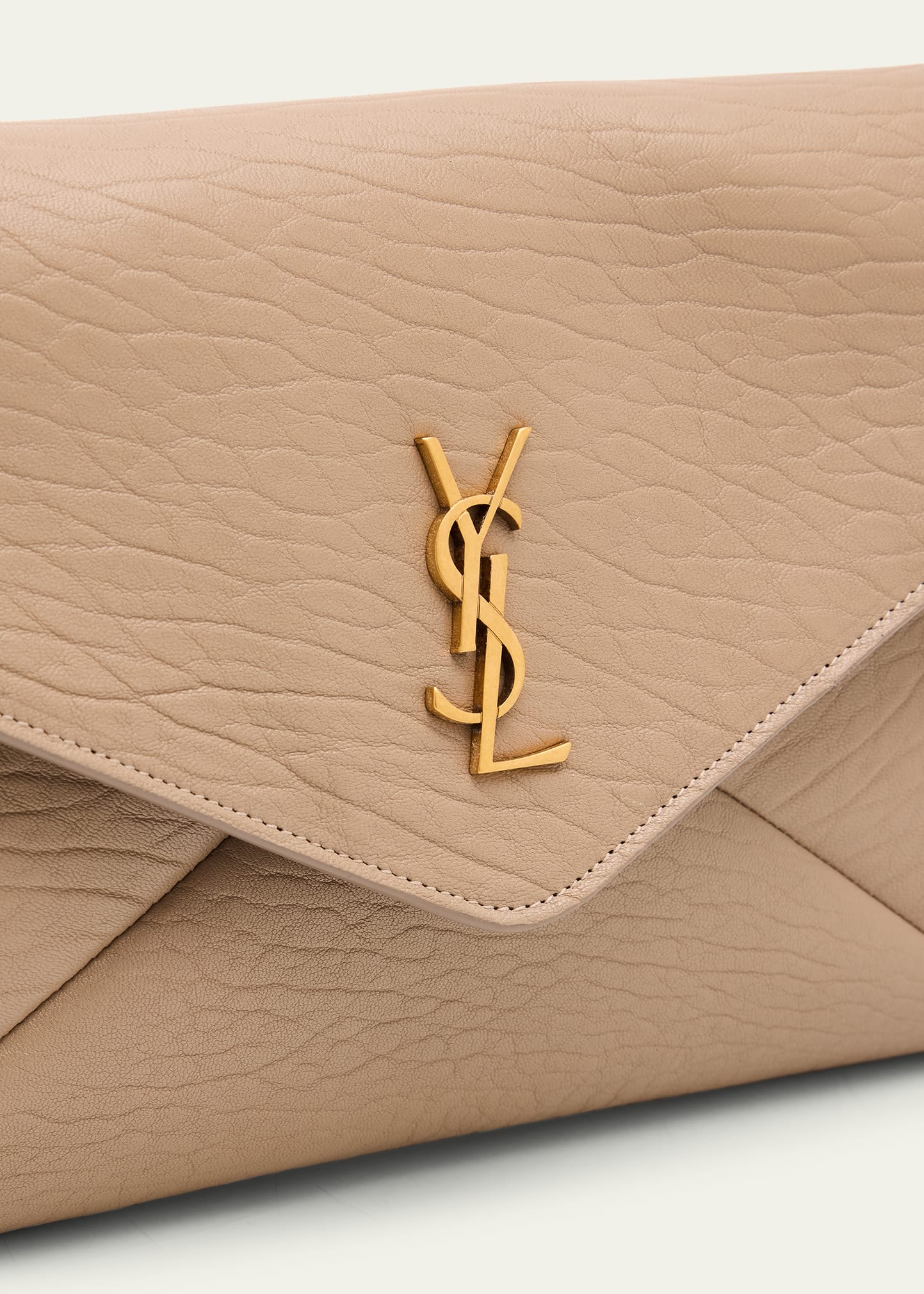 【関税＆送料込み】Saint Laurent Envelope Clutch Saint Laurent Large YSL Envelope Pouch Clutch Bag in Raffia