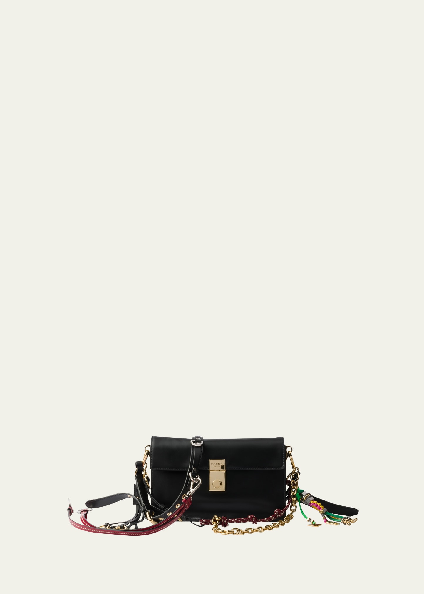 VIP.PRADA EMBLEME SMOOTH LEATHER SHOULDER BAG 関送込 Prada Black Smooth Leather Logo Plaque Shoulder Bag ref