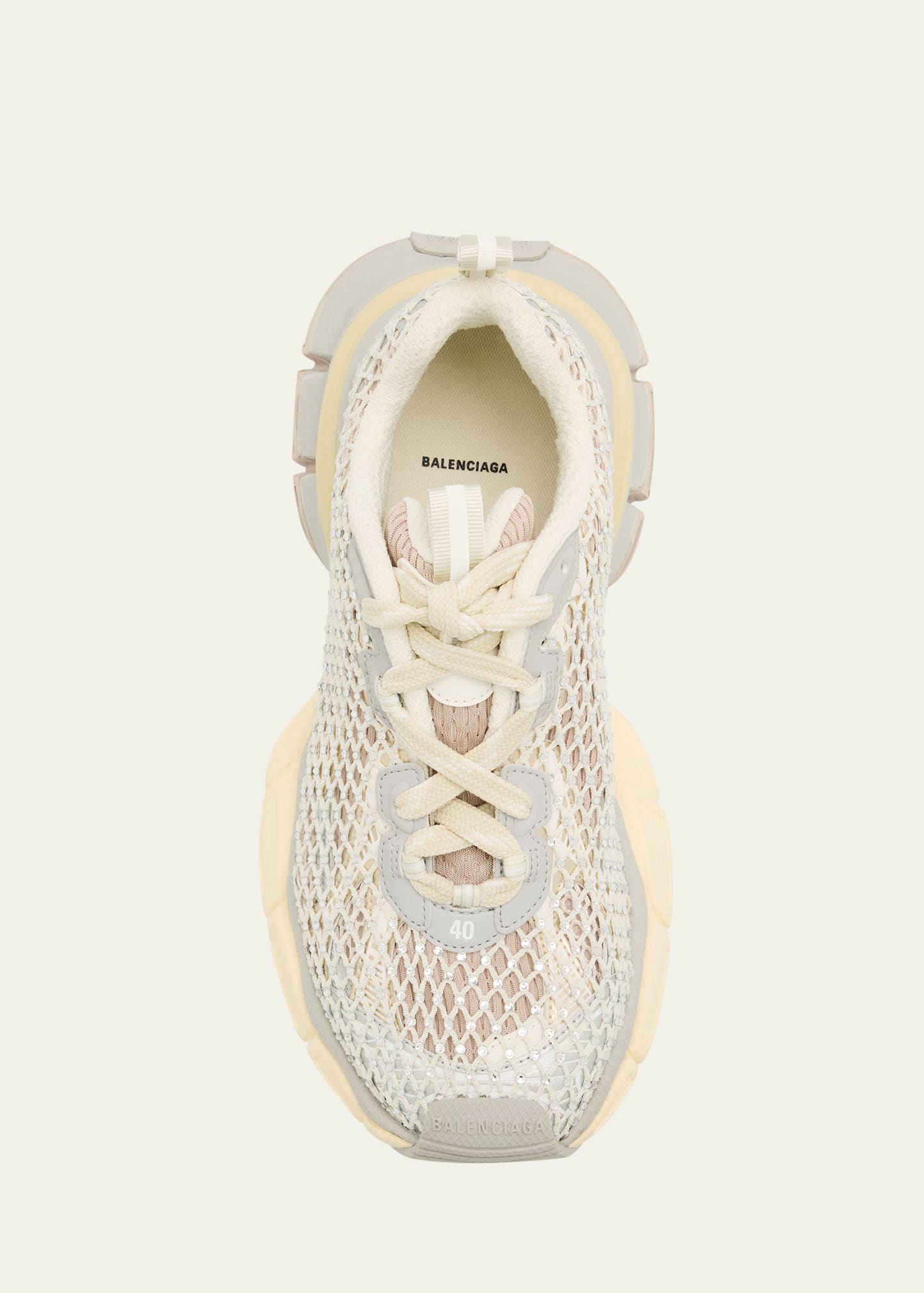 【関税込み】Balenciaga ベージュ 3XL Fishnet スニーカー Balenciaga 3XL Fishnet Sneaker in Eggshell & Crystal | FWRD