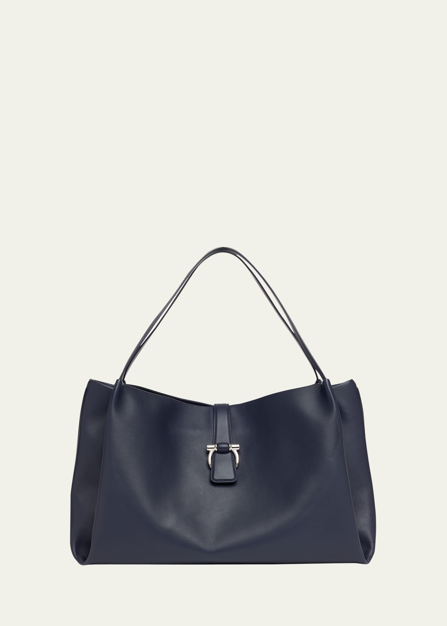 【FERRAGAMO】Vara Tote Bag/追跡+関税+全国送料込み 6004b7eb-16c5-4496-ba2f-