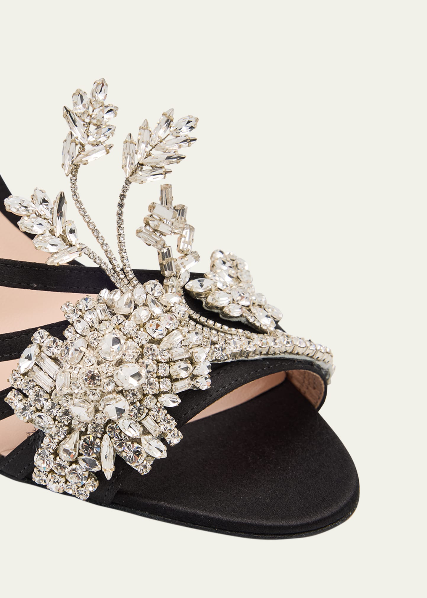 ヴァレンティノ　フラワー　VALENTINO Valentino Garavani Fleur Lumineuse Brooch In Metal, Enamel