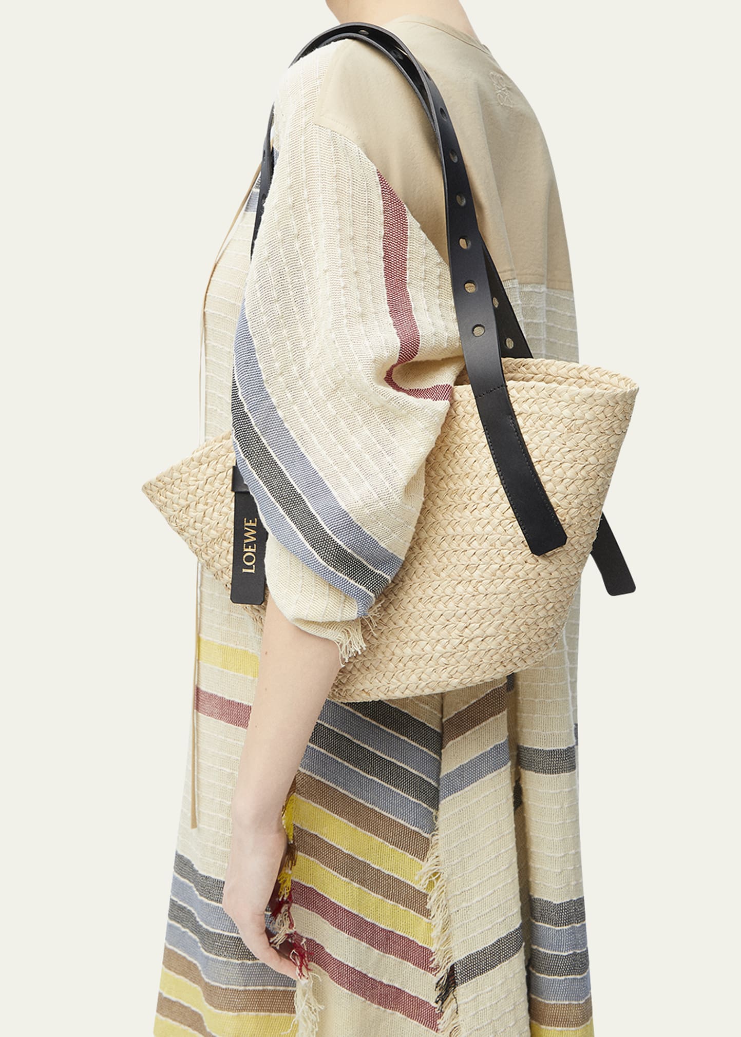 【LOEWE】Loewe Paula's Ibiza Punch Hole basket bag Small Punch Hole basket in raffia and calfskin Beige - LOEWE