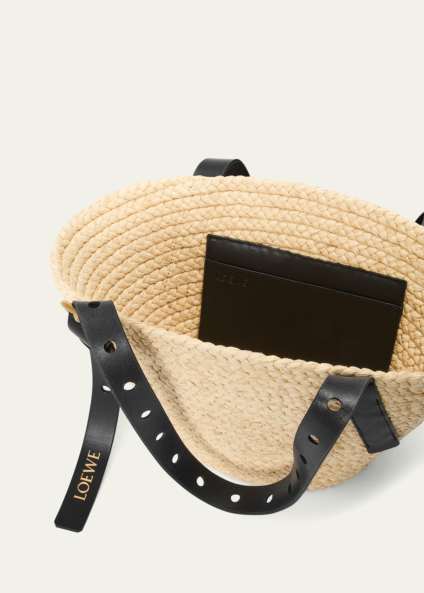 【LOEWE×Paula's Ibiza】ラフィア＆カーフ ビー バスケット 0400021047729_BLACKHONEY?wid=