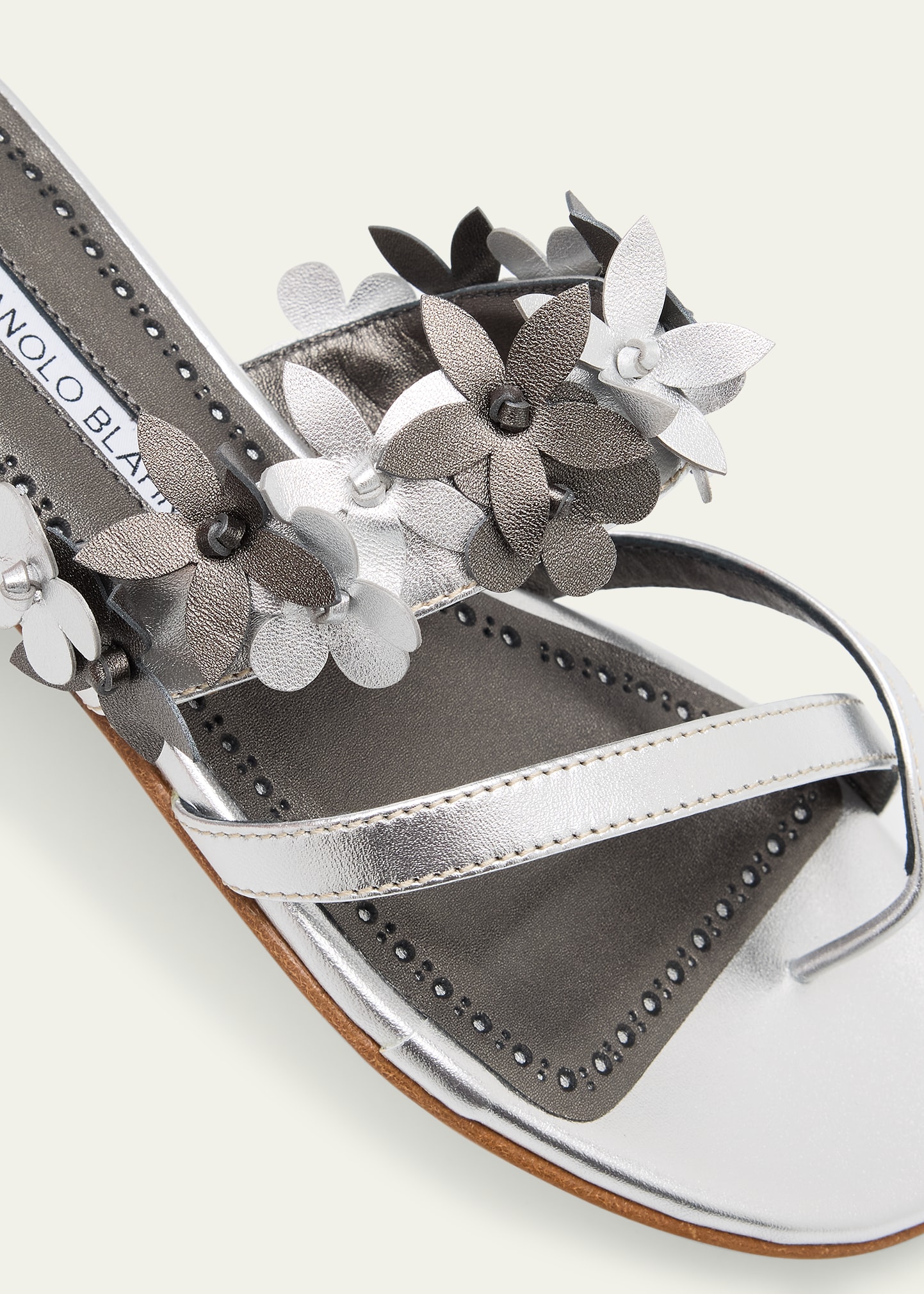 MANOLO BLAHNIK ライトグレー 39(25cm) 105mm Manolo Blahnik | Hangisi 105 silver glitter pumps | Savannahs