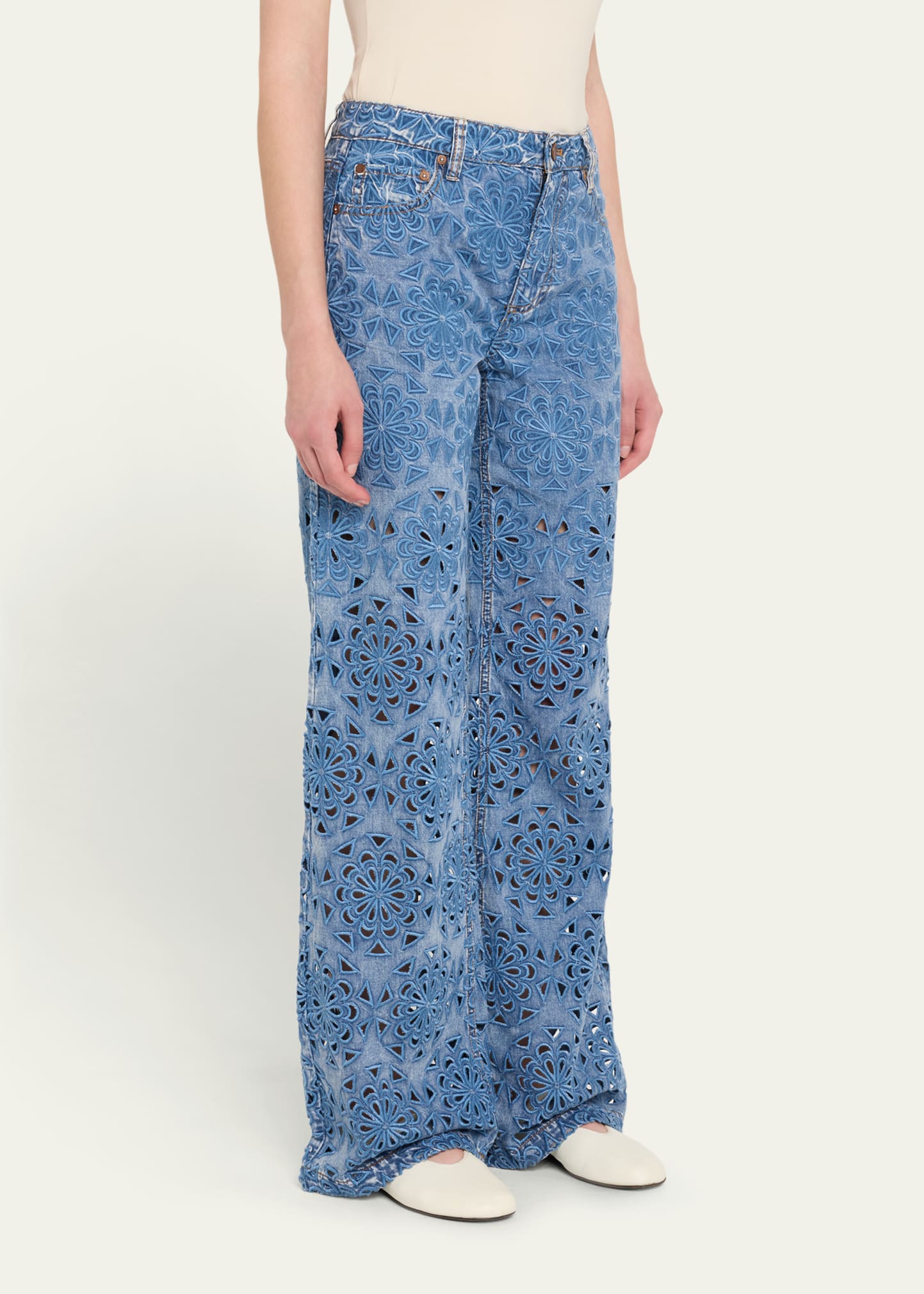 ALICE + OLIVIA Weezy Laser-Cut Wide-Leg Jeans - Bergdorf Goodman
