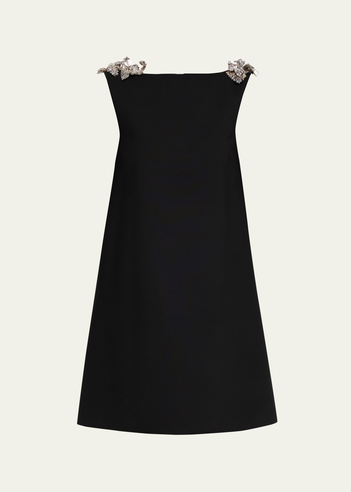 oscar de la renta black dress Vintage Lace while the sleek Oscar de la Renta Sleeveless