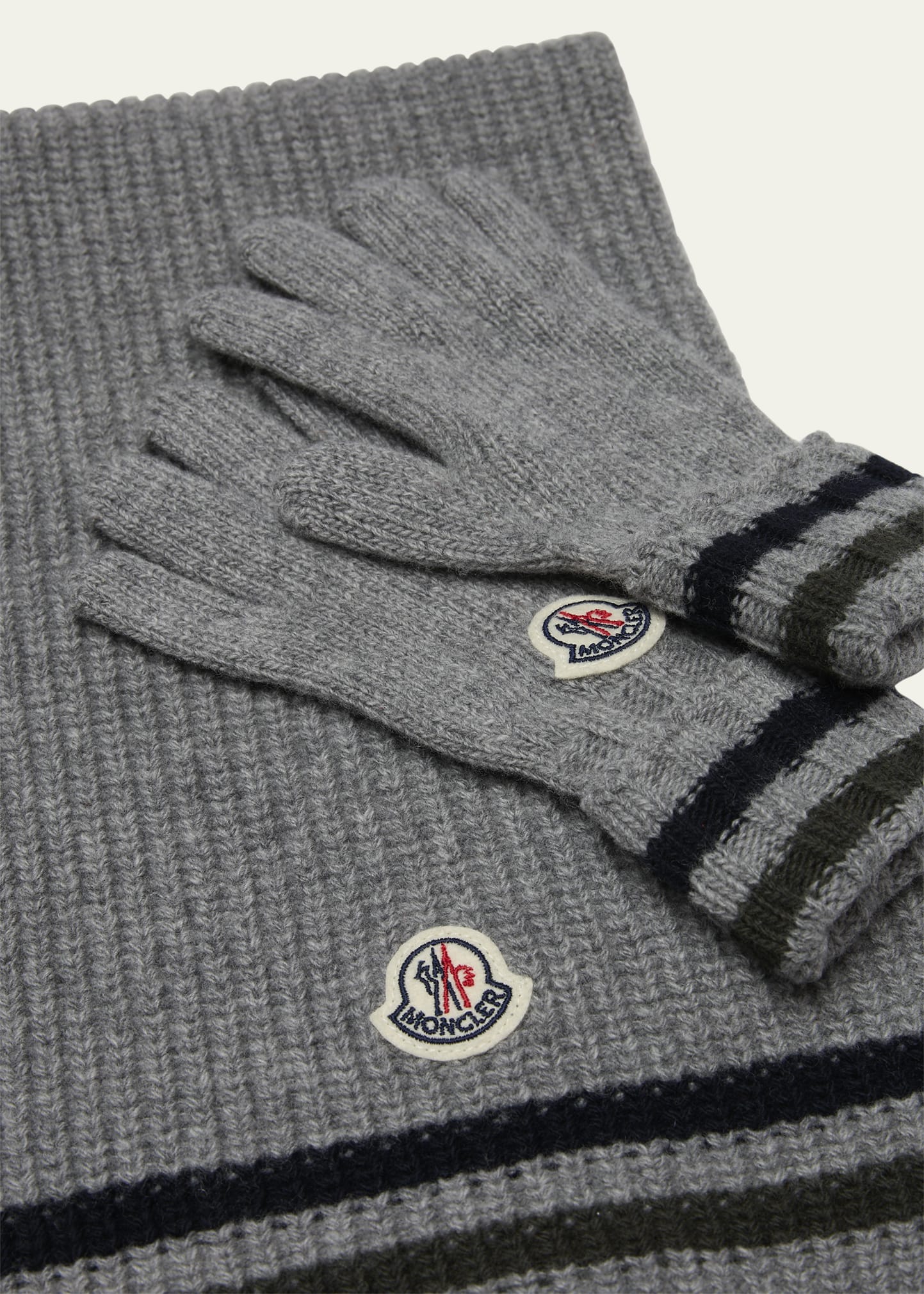 【杏仁 】MONCLER モンクレール　マフラー　グレー bg_5053972_100134_a
