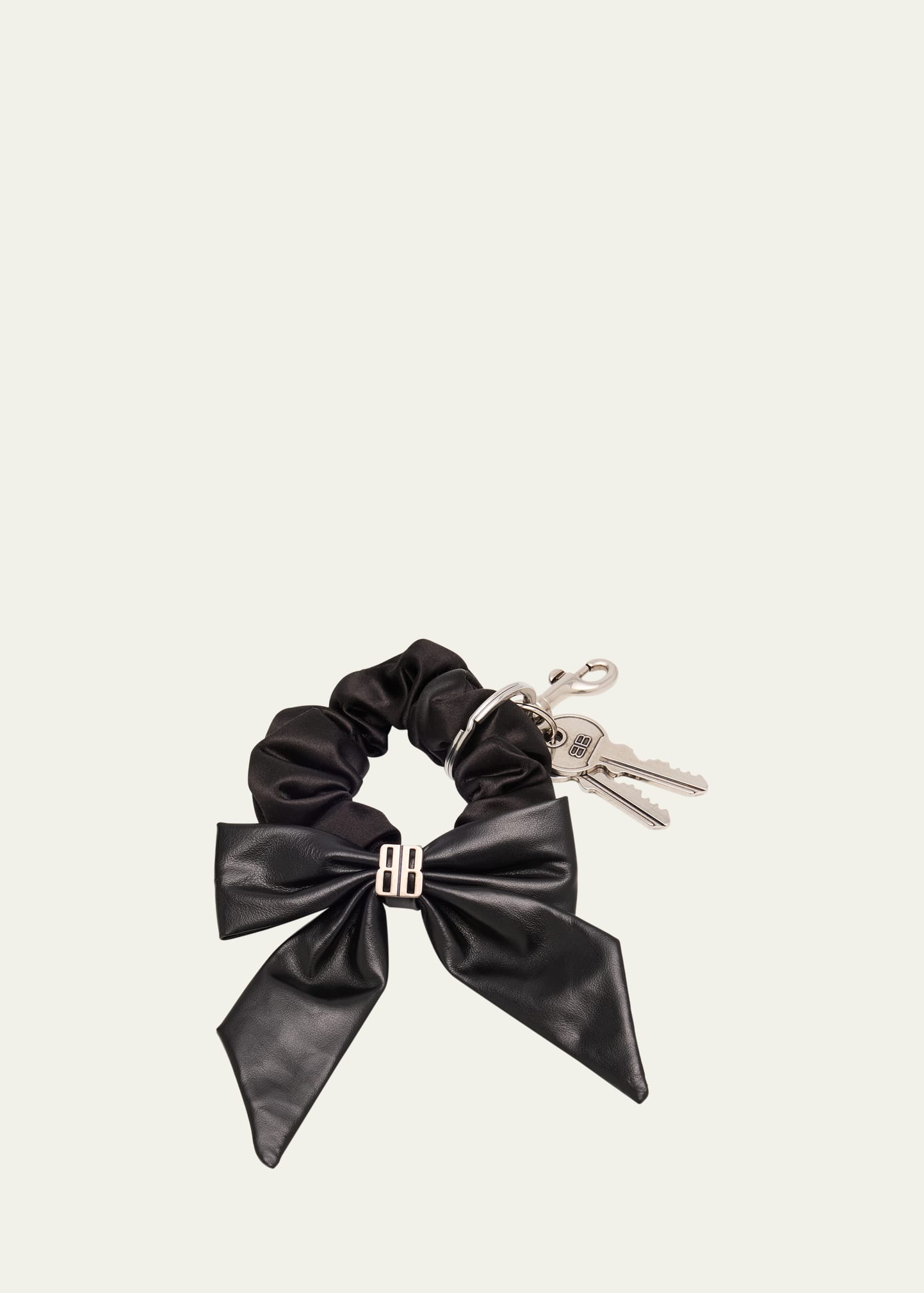 ギフトにも【BALENCIAGA】BB bow-detail leather keychain Balenciaga Bow-Embellished Scrunchie Keyring - Bergdorf Goodman
