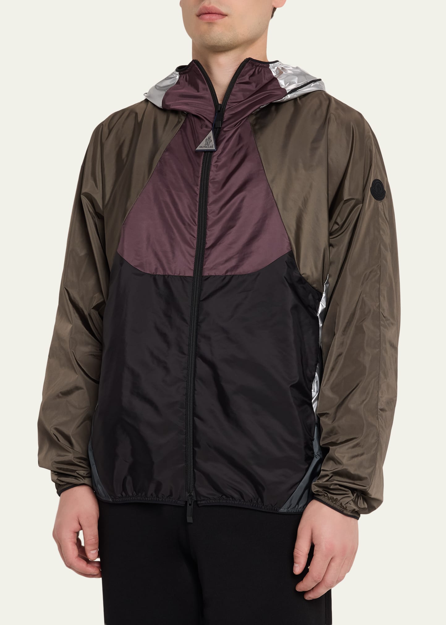 MONCLER DAYU GIUBBTTO　ナイロンジャケット Moncler Men's Sormiou Packable Hooded Wind-Resistant Jacket
