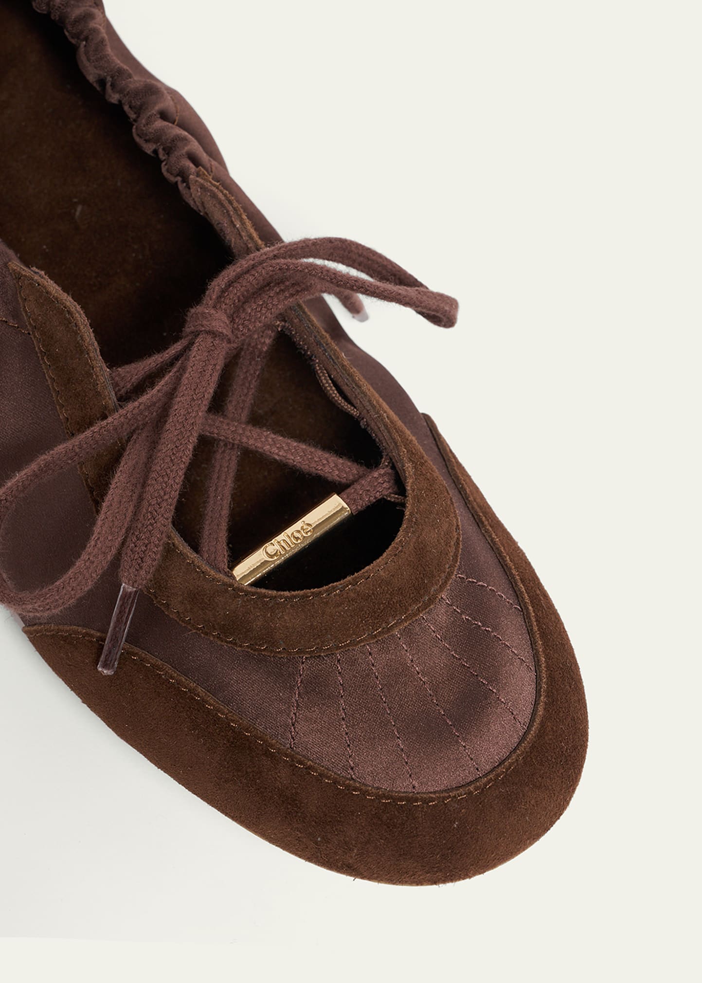 Chloe 馬の刺繍入り黒ベルベットフラットシューズ Chloe Kick Lace-Up Ballerina Flats - Bergdorf Goodman