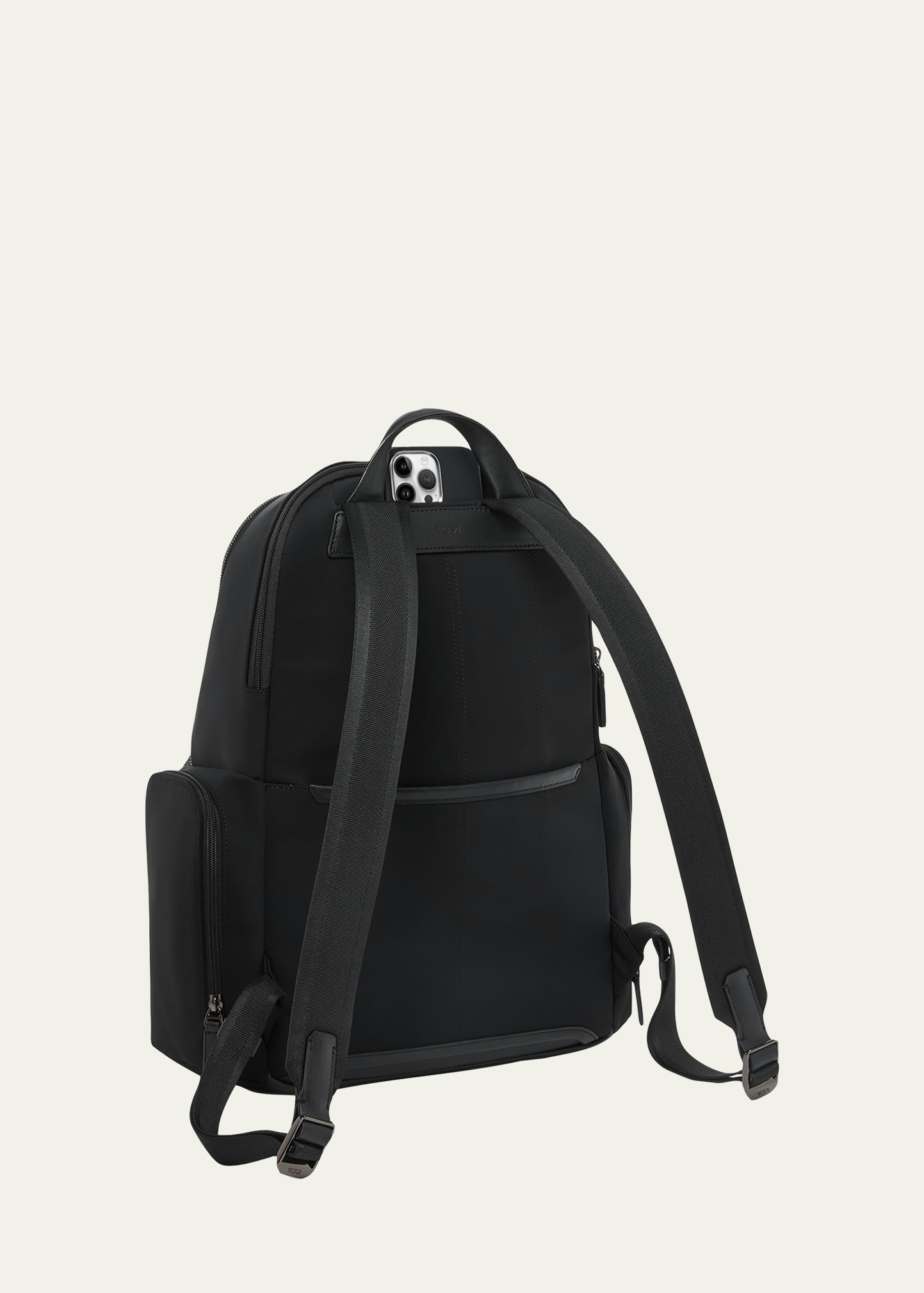 https www.tumi.com p dresden-flap-backpack-0333257gry TUMI Alpha Flap Backpack – Luggage Online This makes it ideal for daily commutes and travel Tumi Alpha 3 Flap Backpack