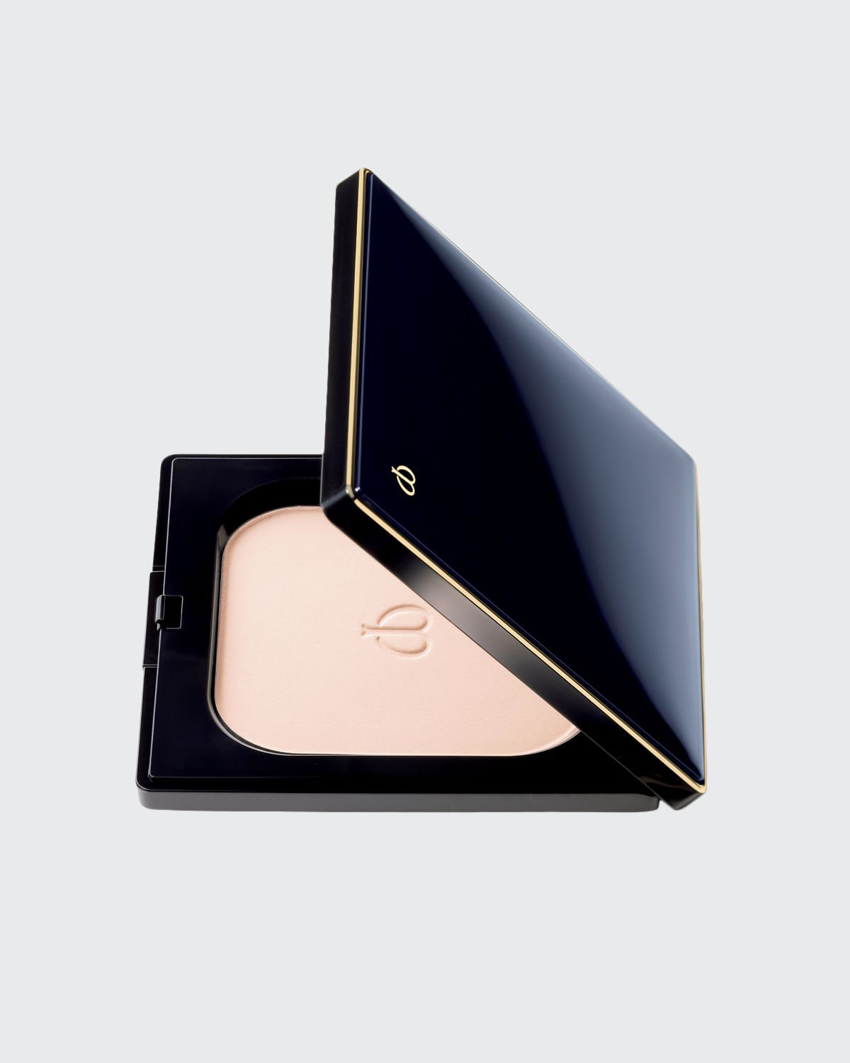 Cle de Peau Beaute Refining Pressed Powder with Case, Refill & Puff