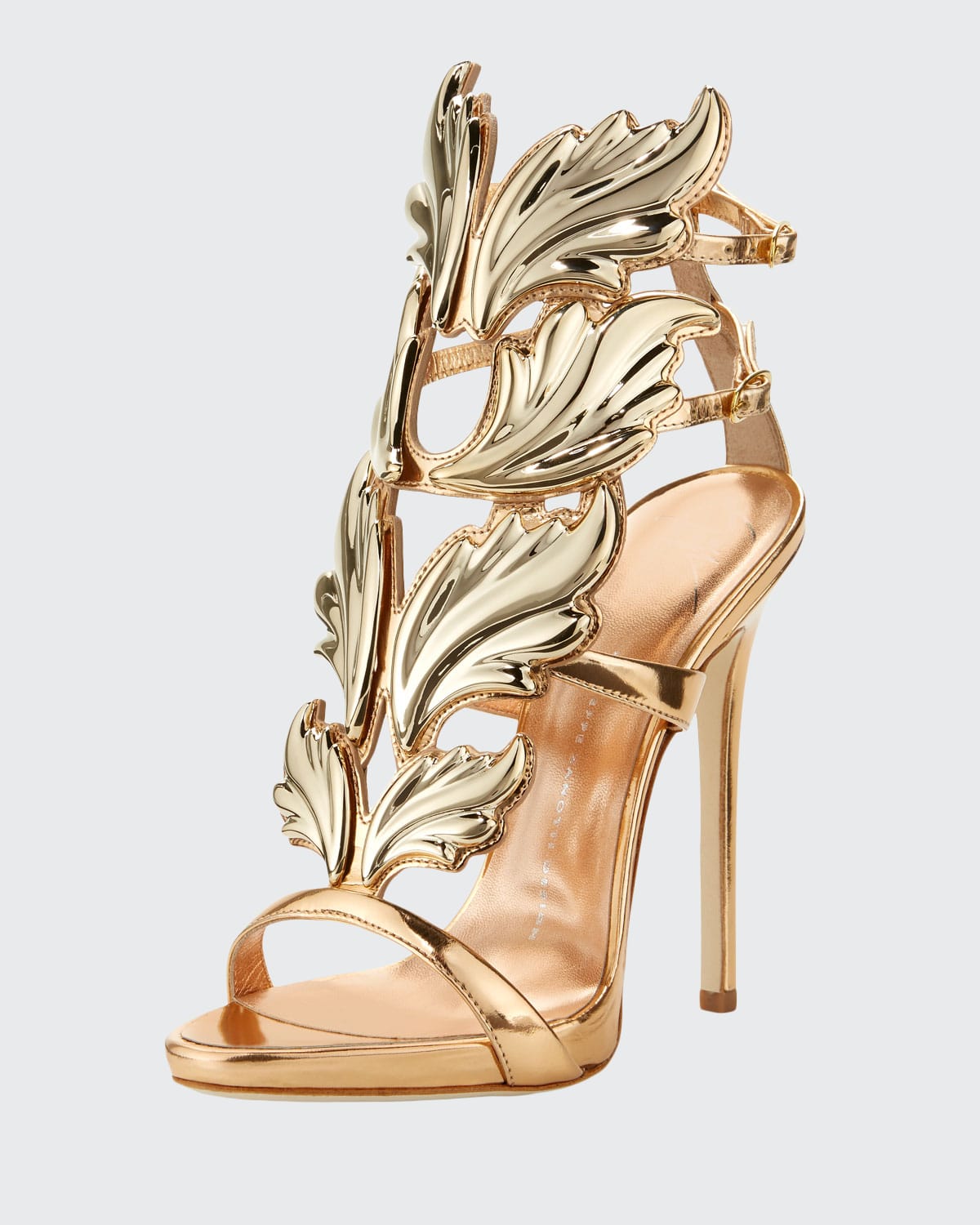 Giuseppe coline wings store