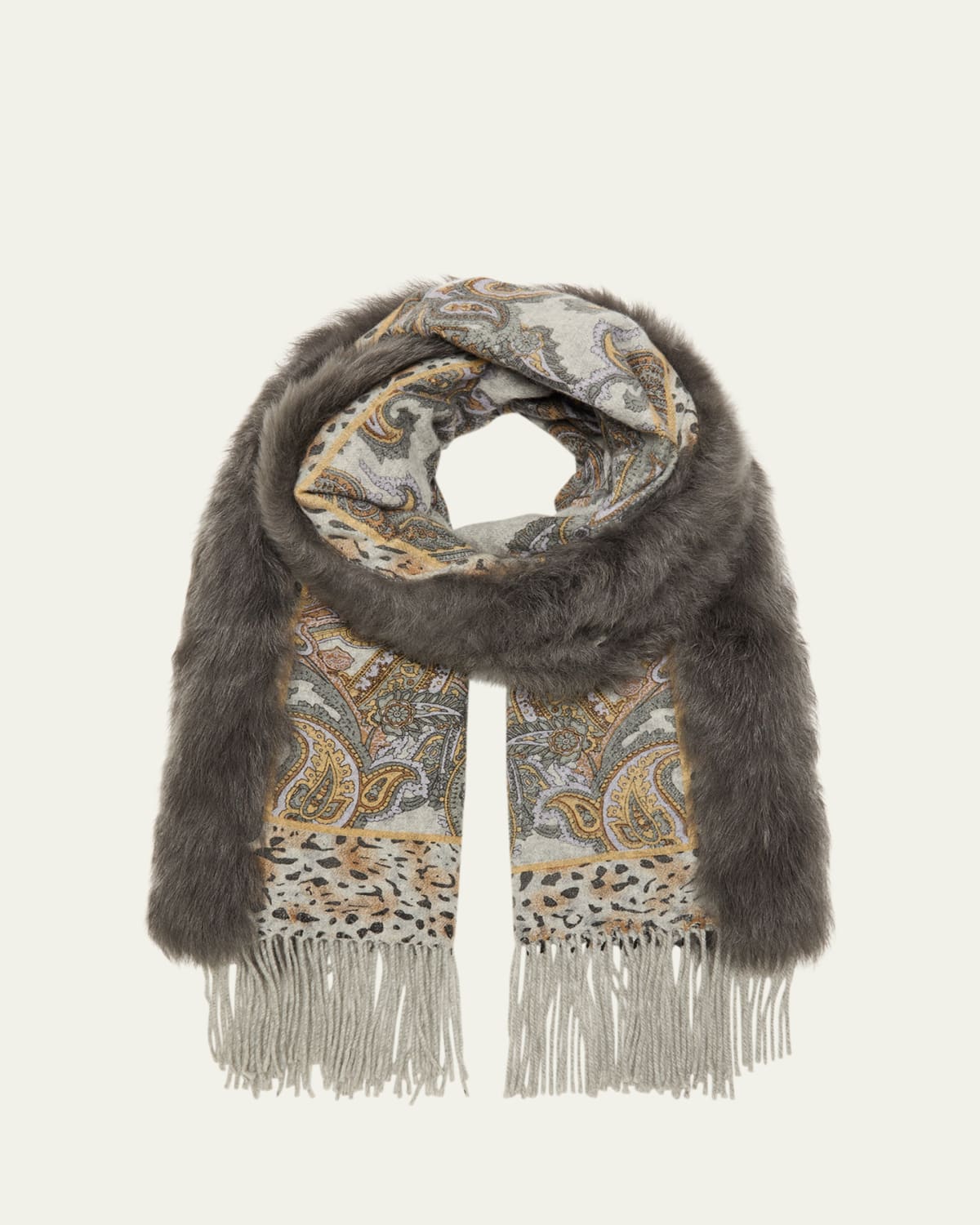 VIP【関税送料無料】希少 DRIES VAN NOTEN GREY SCARF Dries Van Noten grey scarf in an oversized fishnet knit