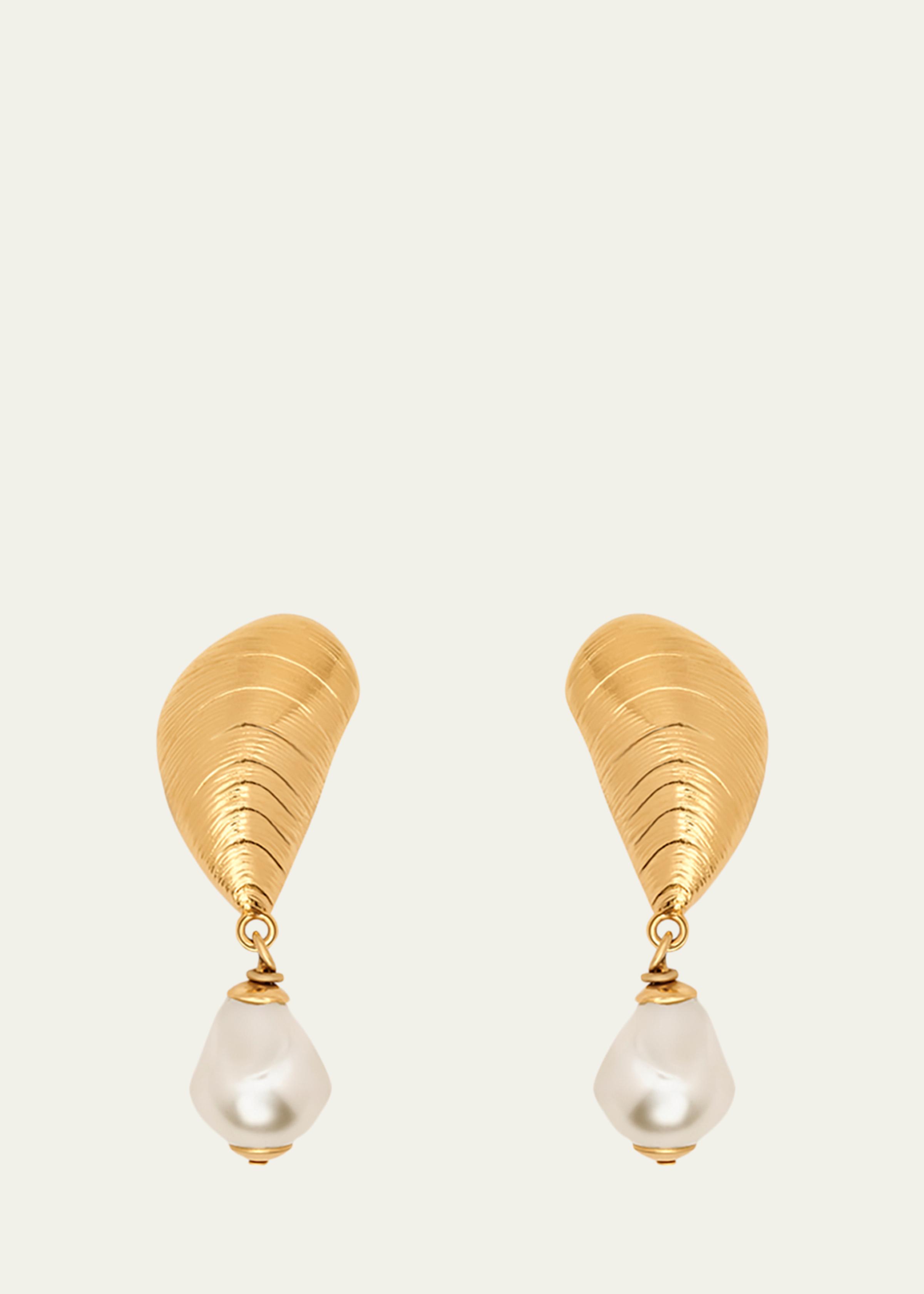 Mussel Pearly Drop Clip-On Earrings