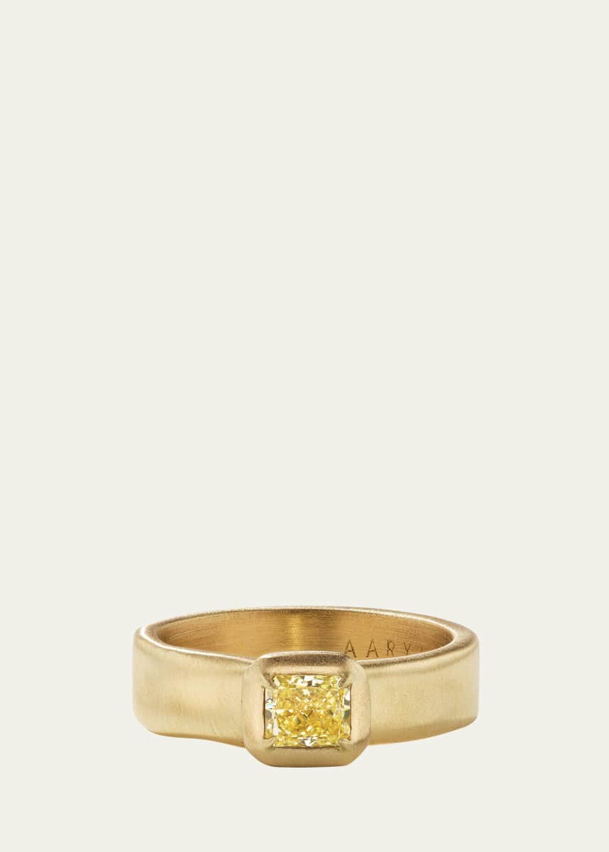 Aaryah 18K Yellow Diamond Nioma Ring