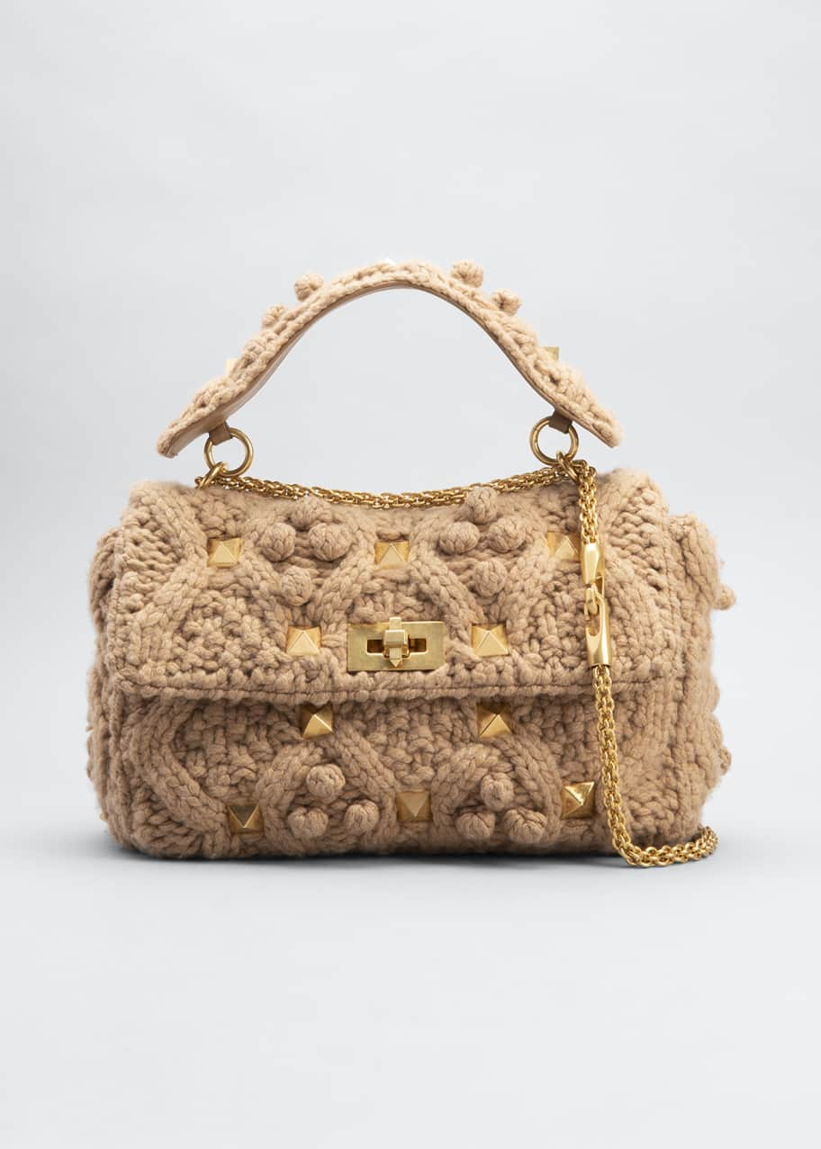 Valentino Garavani Roman Stud Small Knit Shoulder Bag in Red Cotton Wool  ref.795887 - Joli Closet