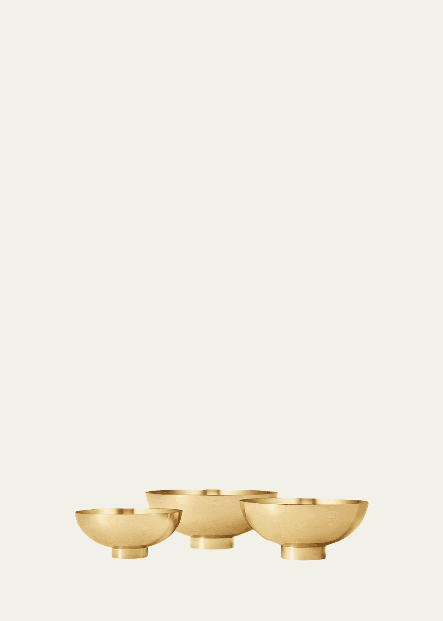 Image 1 of 1: Sintra Small Footed Bowl