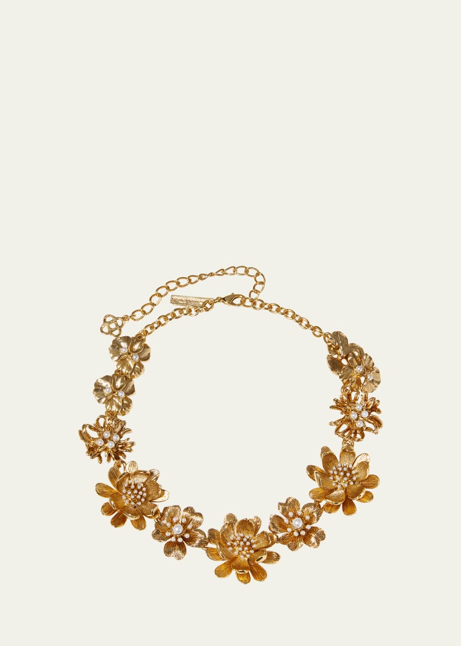 Image 1 of 1: Pearly Flower Necklace