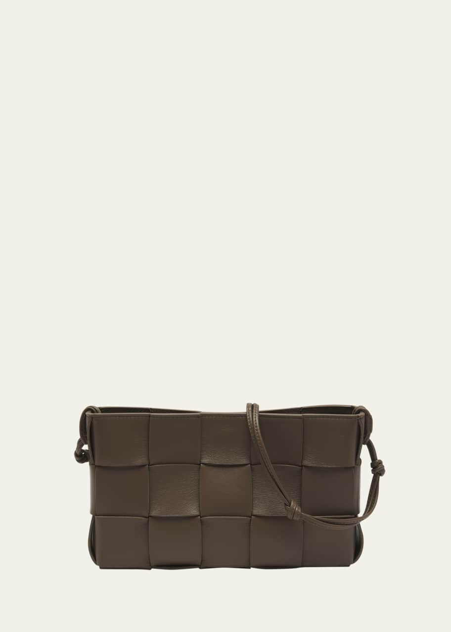 【BOTTEGA VENETA】★送料・関税込★Pouch on Strap Bottega Veneta pouch on strap | REVERSIBLE