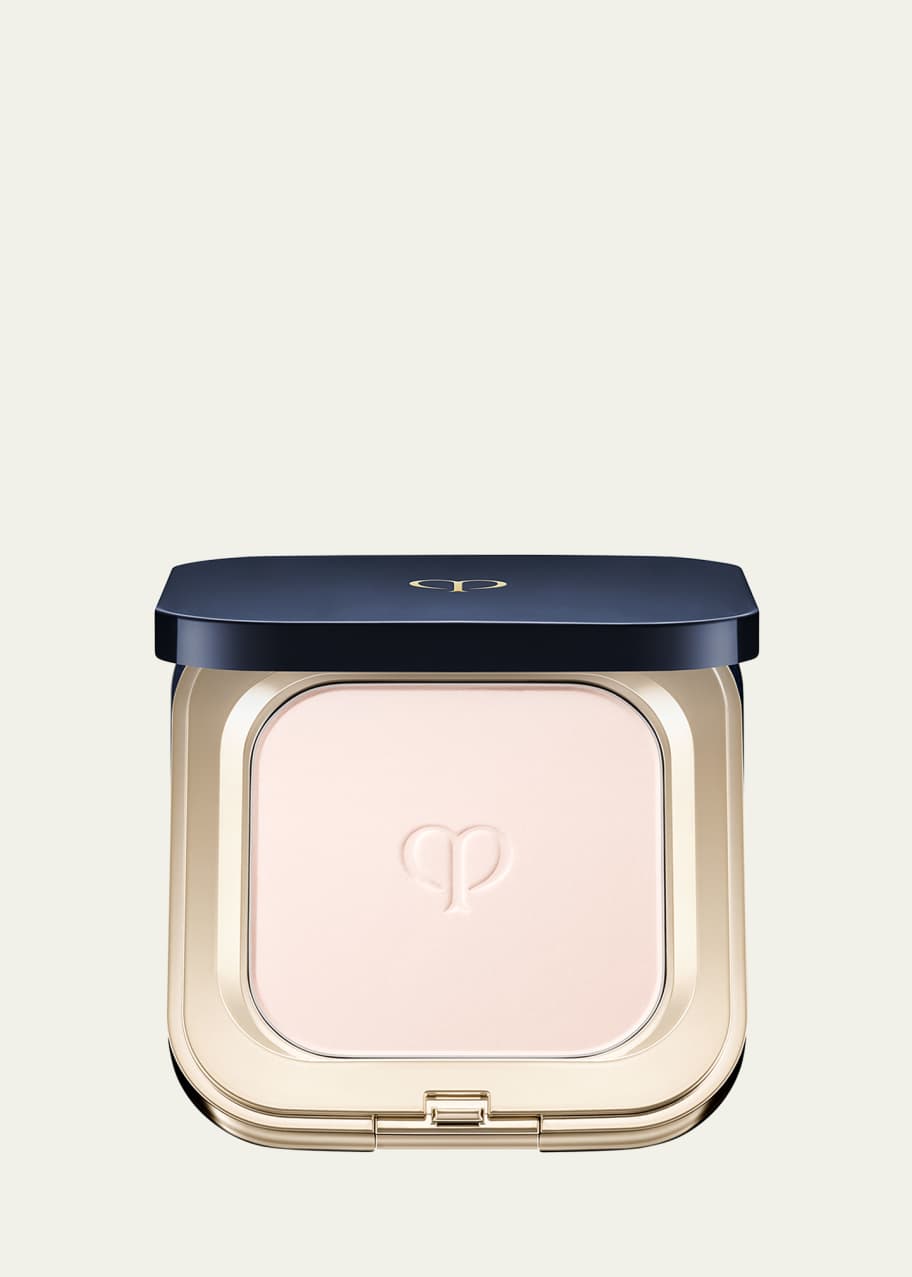 Cle de Peau Beaute Refining Pressed Powder - Bergdorf Goodman