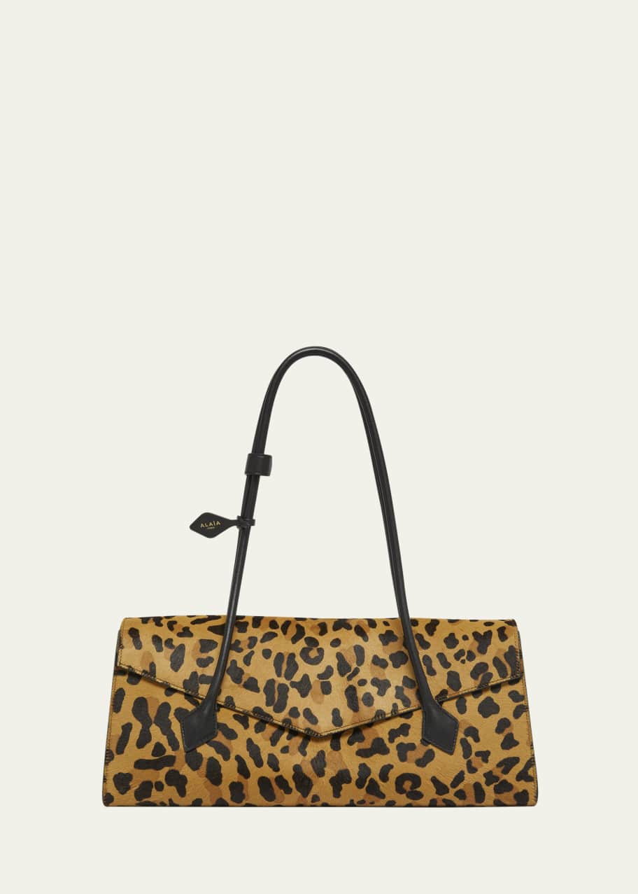 ヘアアクセサリー ALAIA LE TECKEL MEDIUM BAG IN LEOPARD-PRINT PONY HAIR Alaïa Le Teckel medium bag in leopard-print pony hair