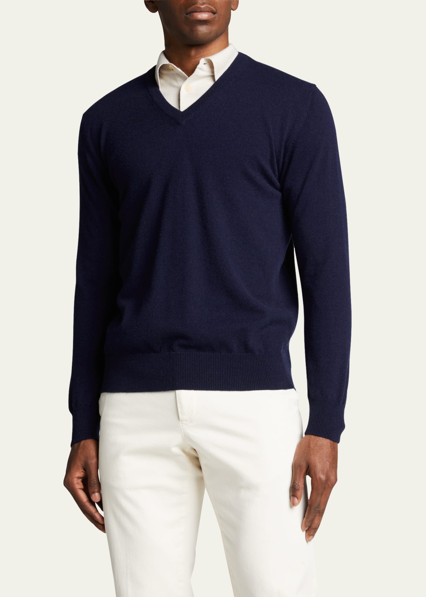 Bergdorf Goodman Men's Classic 12GG Cashmere V-Neck Sweater Image 4 of 5