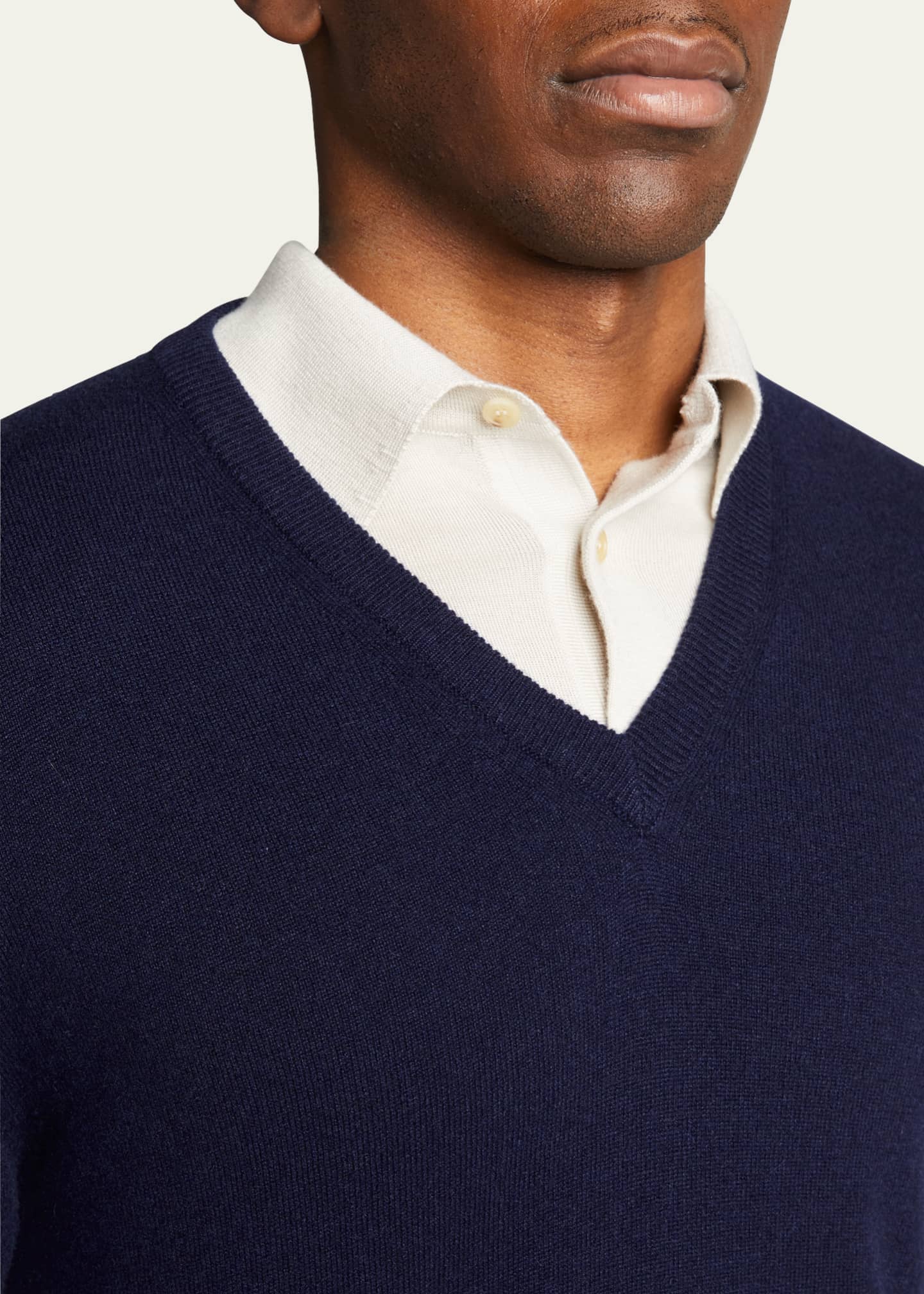 Bergdorf Goodman Men's Classic 12GG Cashmere V-Neck Sweater Image 5 of 5