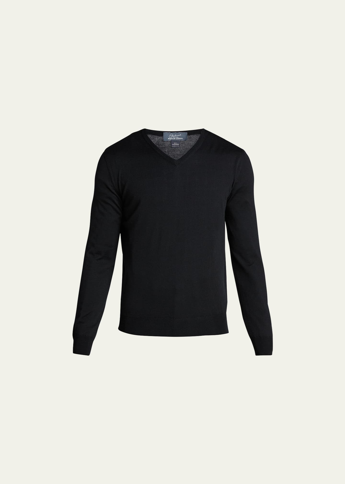 Bergdorf Goodman Men s Solid Cashmere V Neck Sweater
