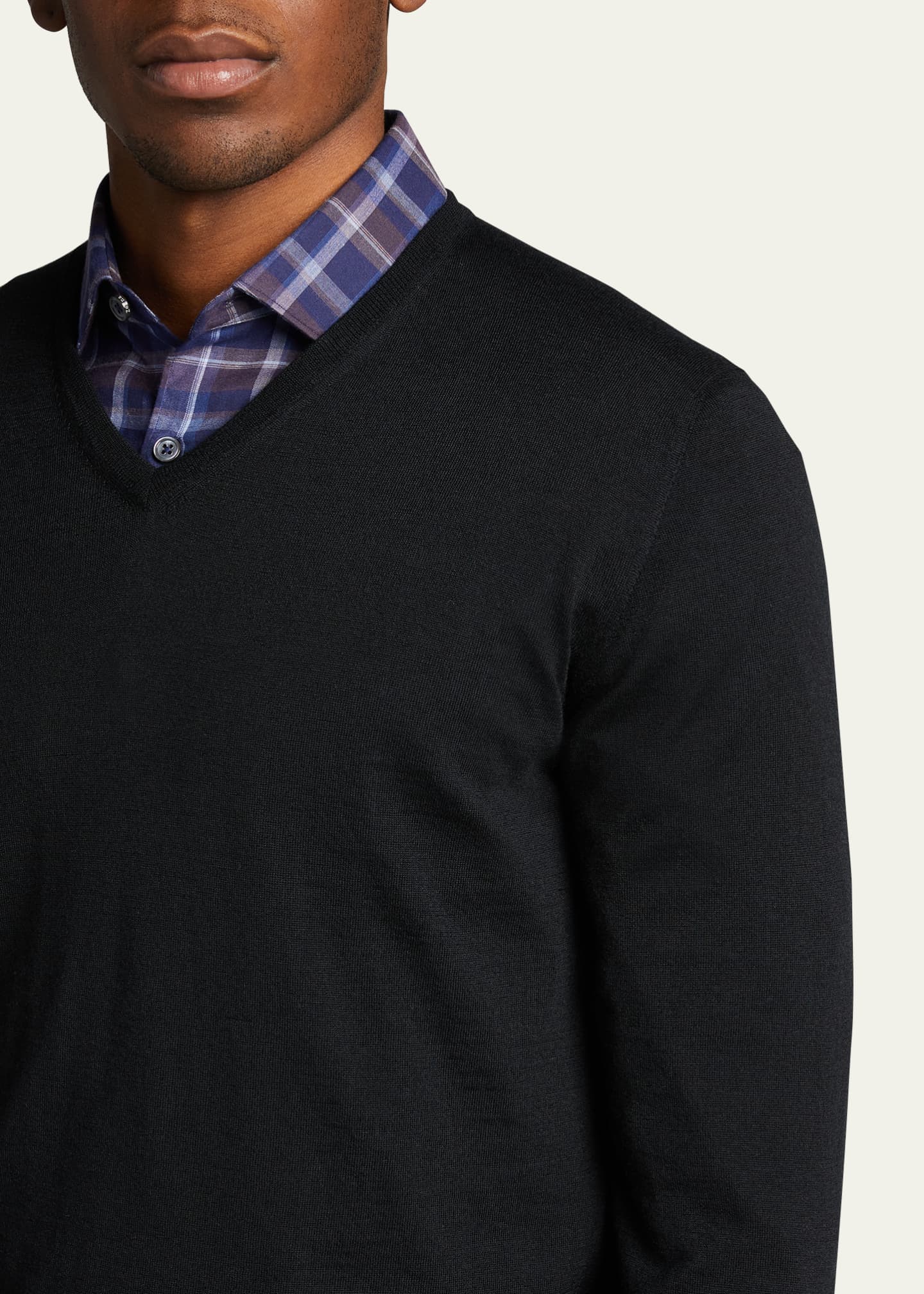 Bergdorf Goodman Men's Solid Cashmere V-Neck Sweater Image 5 of 5