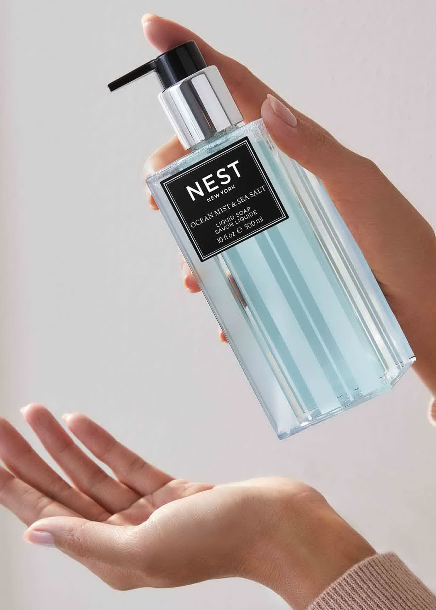 NEST New York Ocean Mist & Sea Salt Liquid Soap, 10 oz. Image 3 of 5