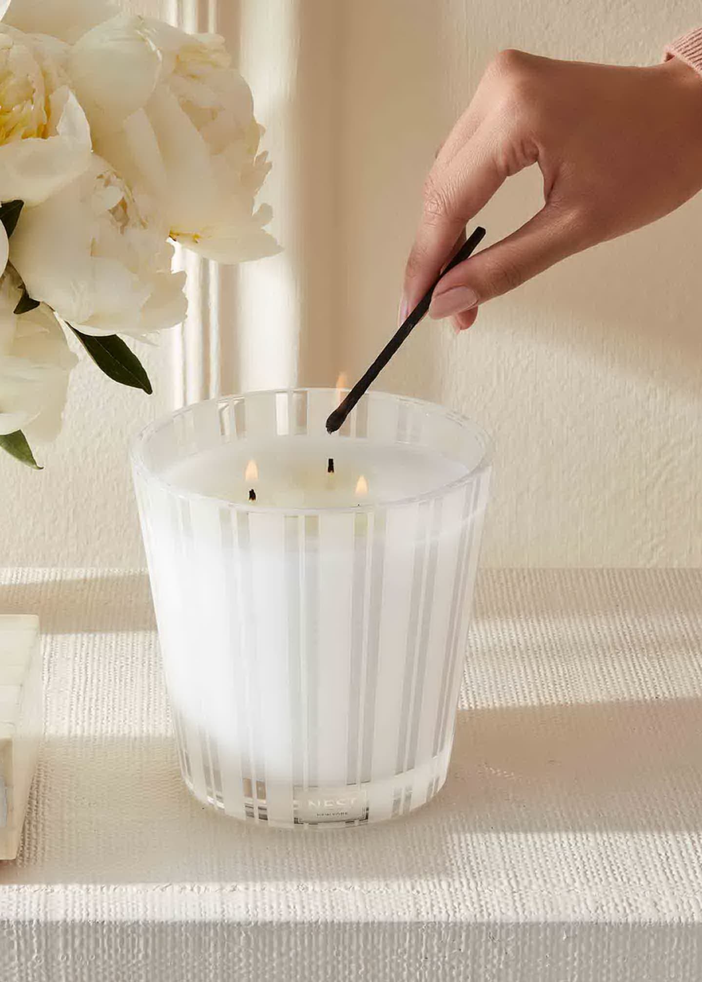 NEST New York 21.2 oz. Grapefruit 3Wick Candle Bergdorf Goodman