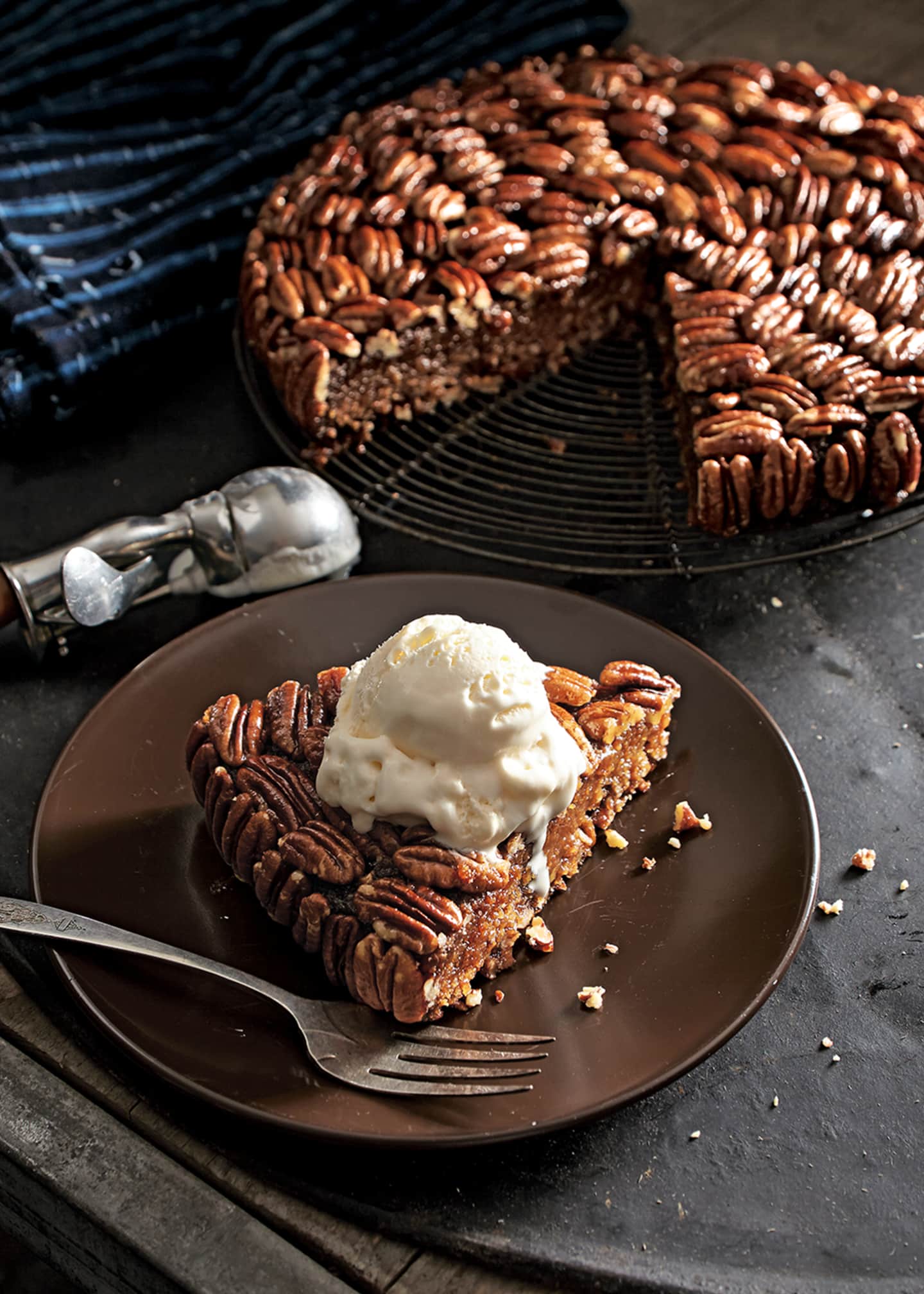 Gaido's Gaido's Famous Pecan Pie, For 12 People Image 2 of 4