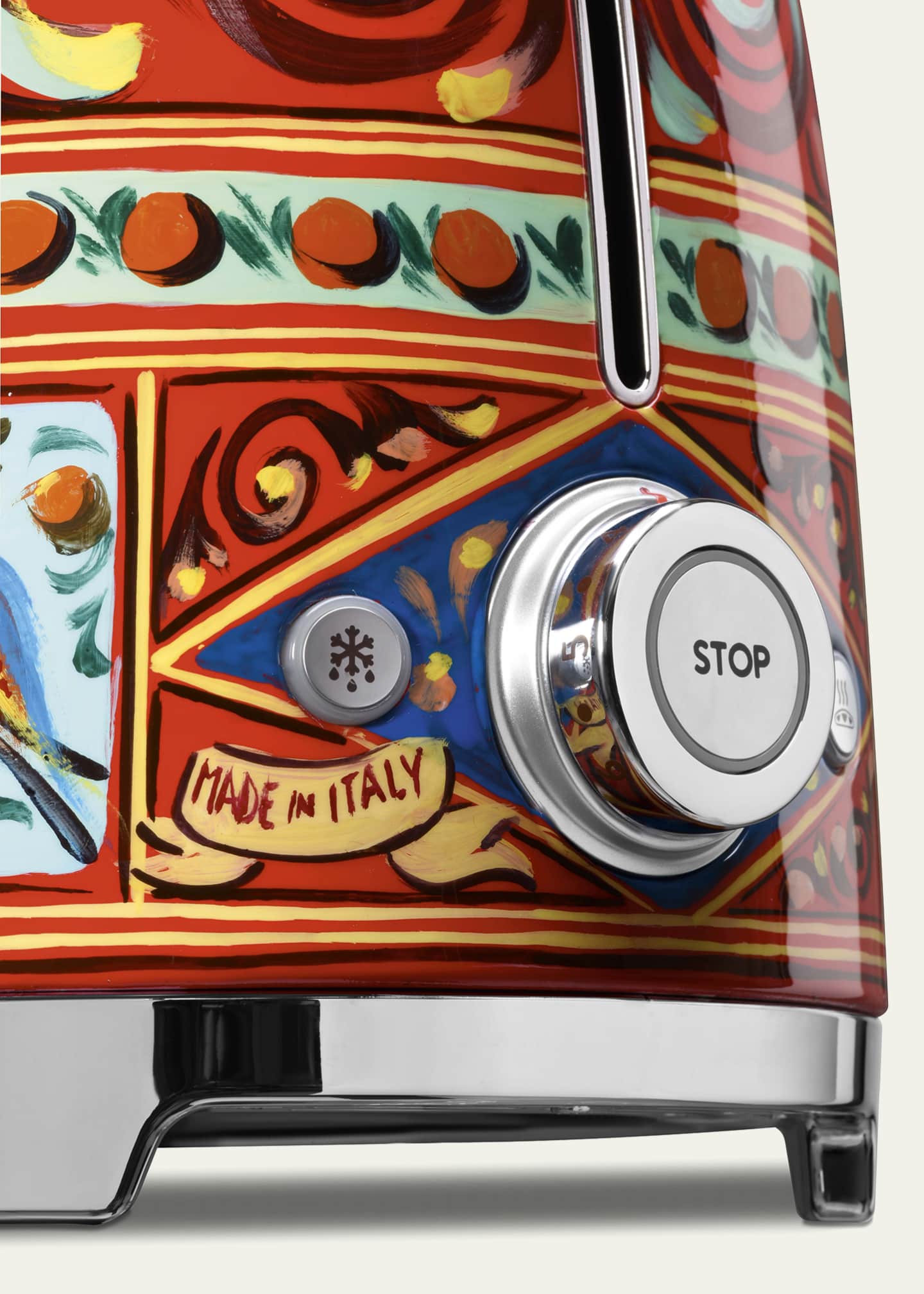 Smeg Dolce Gabbana x SMEG Sicily Is My Love Toaster Image 4 of 4