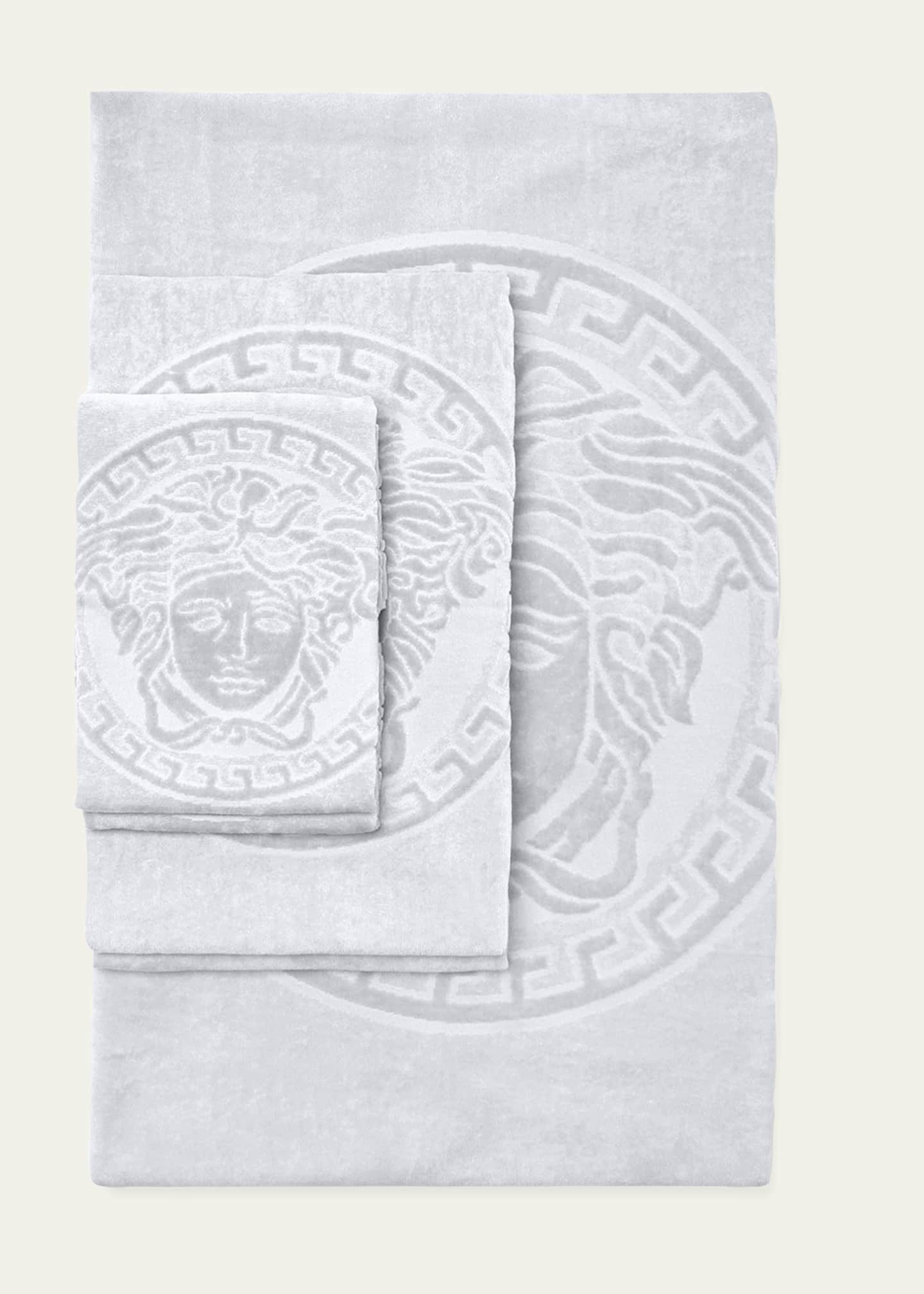 Versace Medusa 5-Piece Classic Bath Towel Set Image 2 of 4