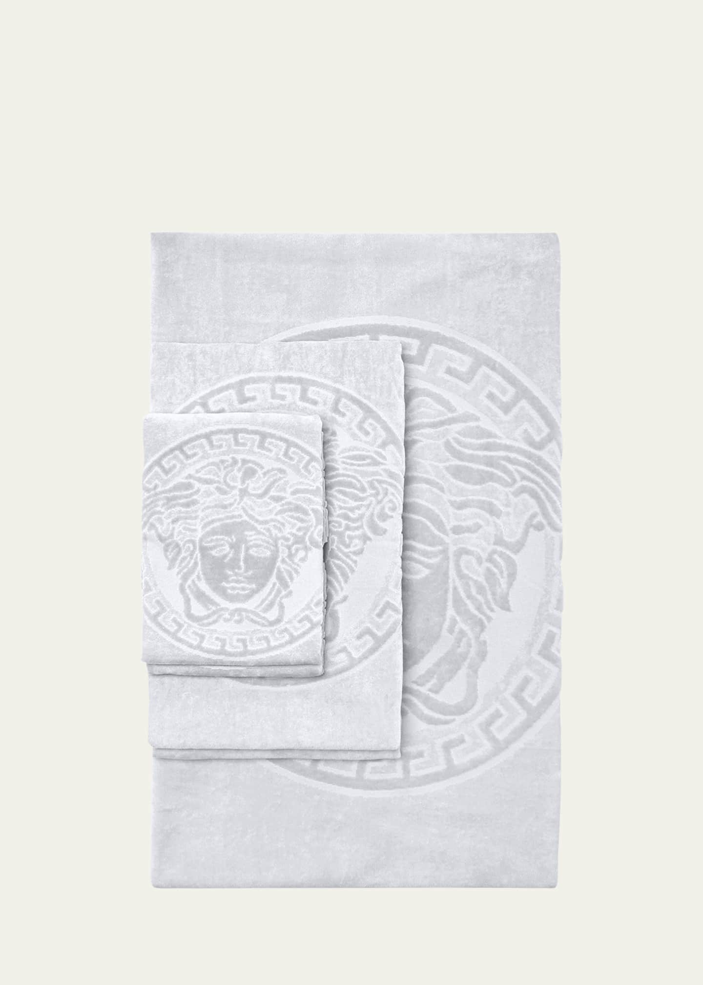 Versace Medusa 5-Piece Classic Bath Towel Set Image 4 of 4