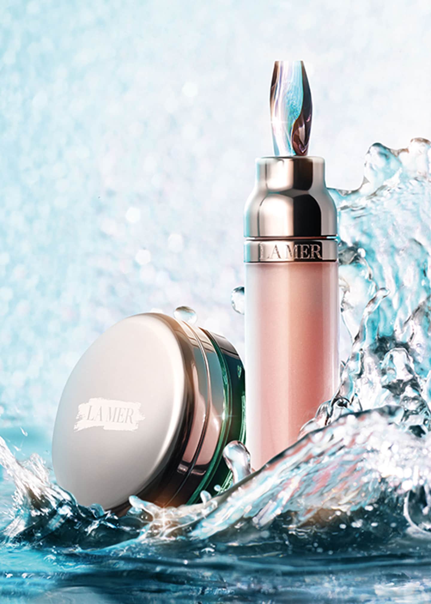 La Mer The Lip Volumizer Image 3 of 4