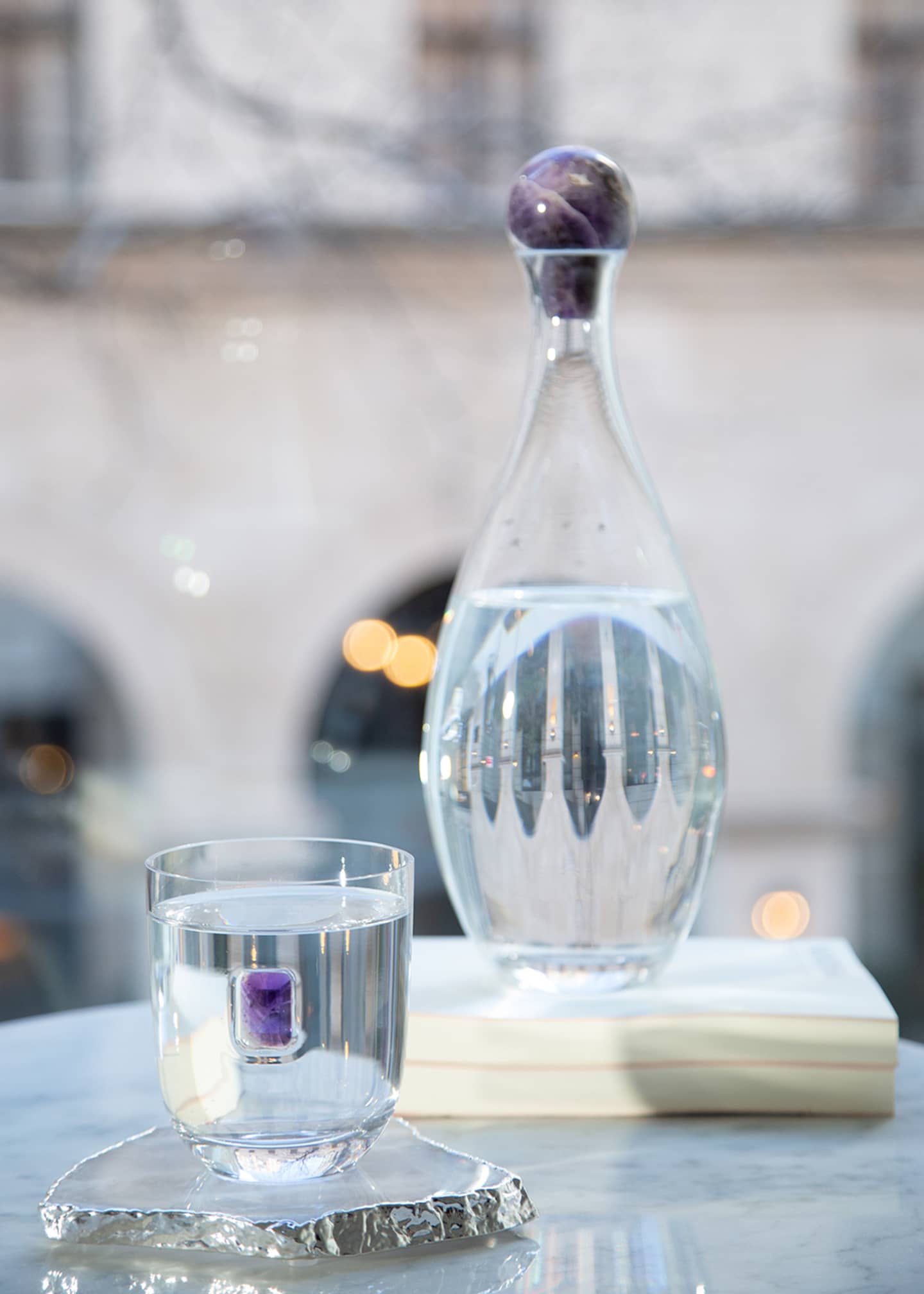 ANNA New York ELEVO Decanter Image 2 of 2