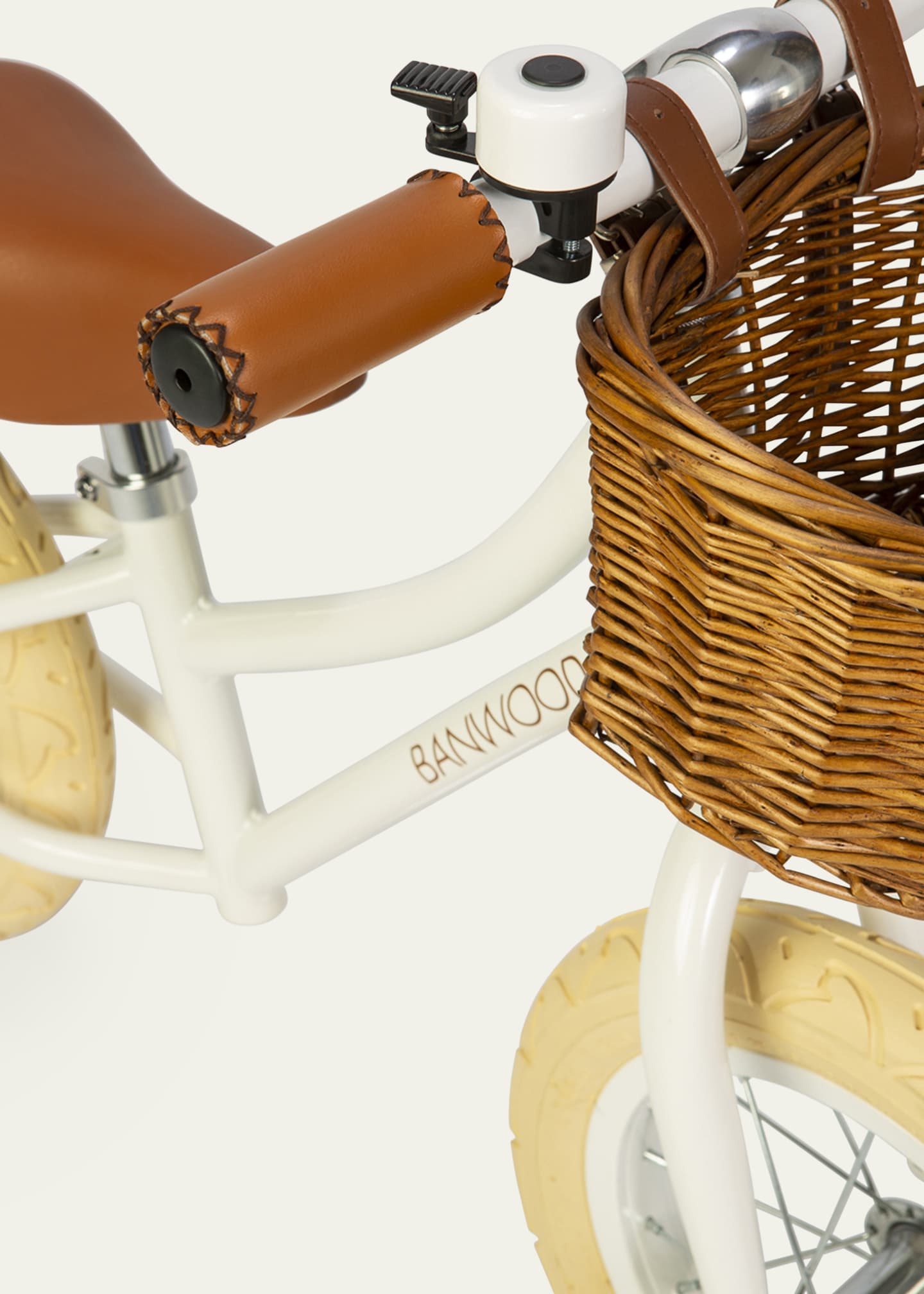 Banwood bikes first go online